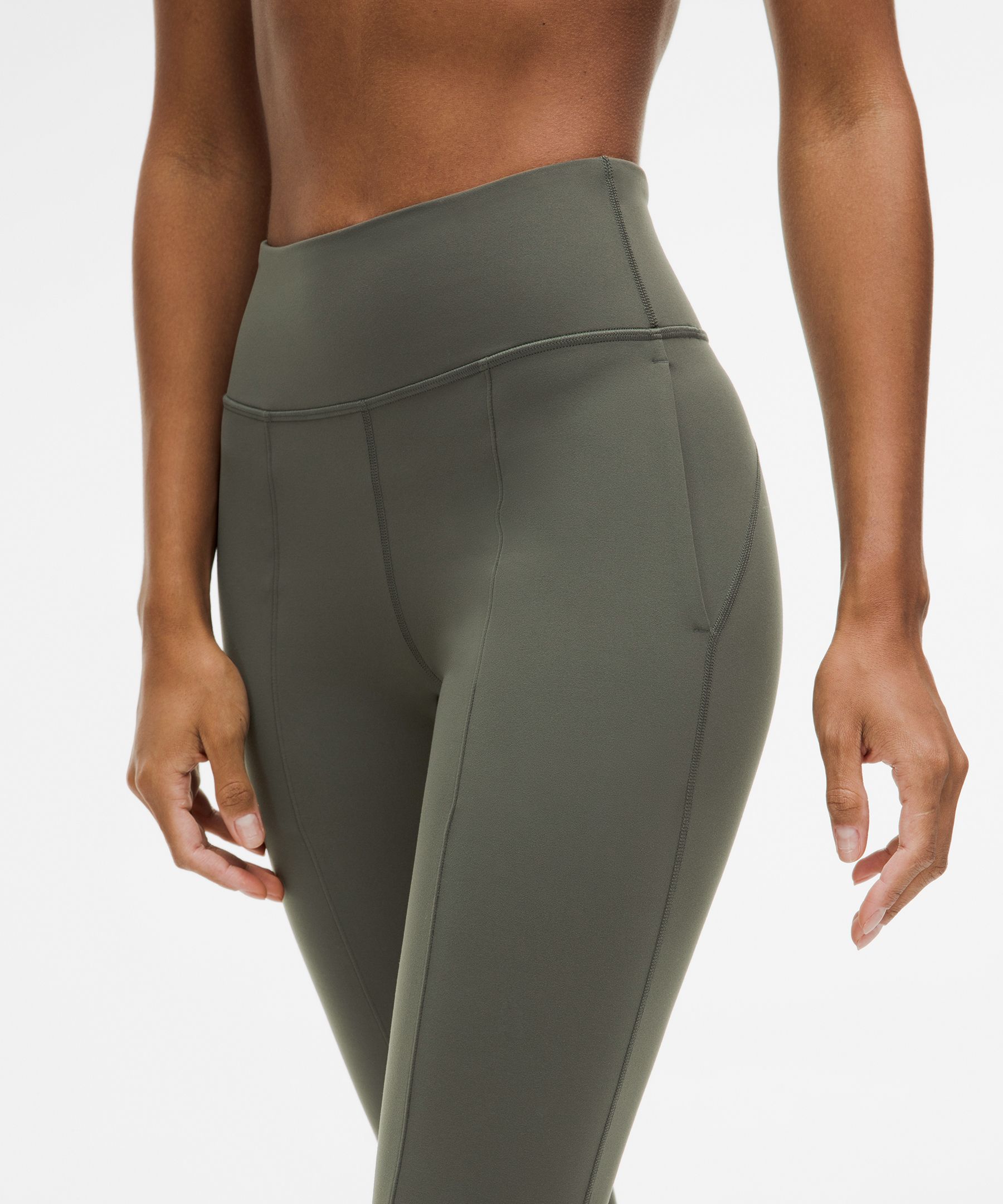 Groove High-Rise Flared Pant with Pockets 32.5