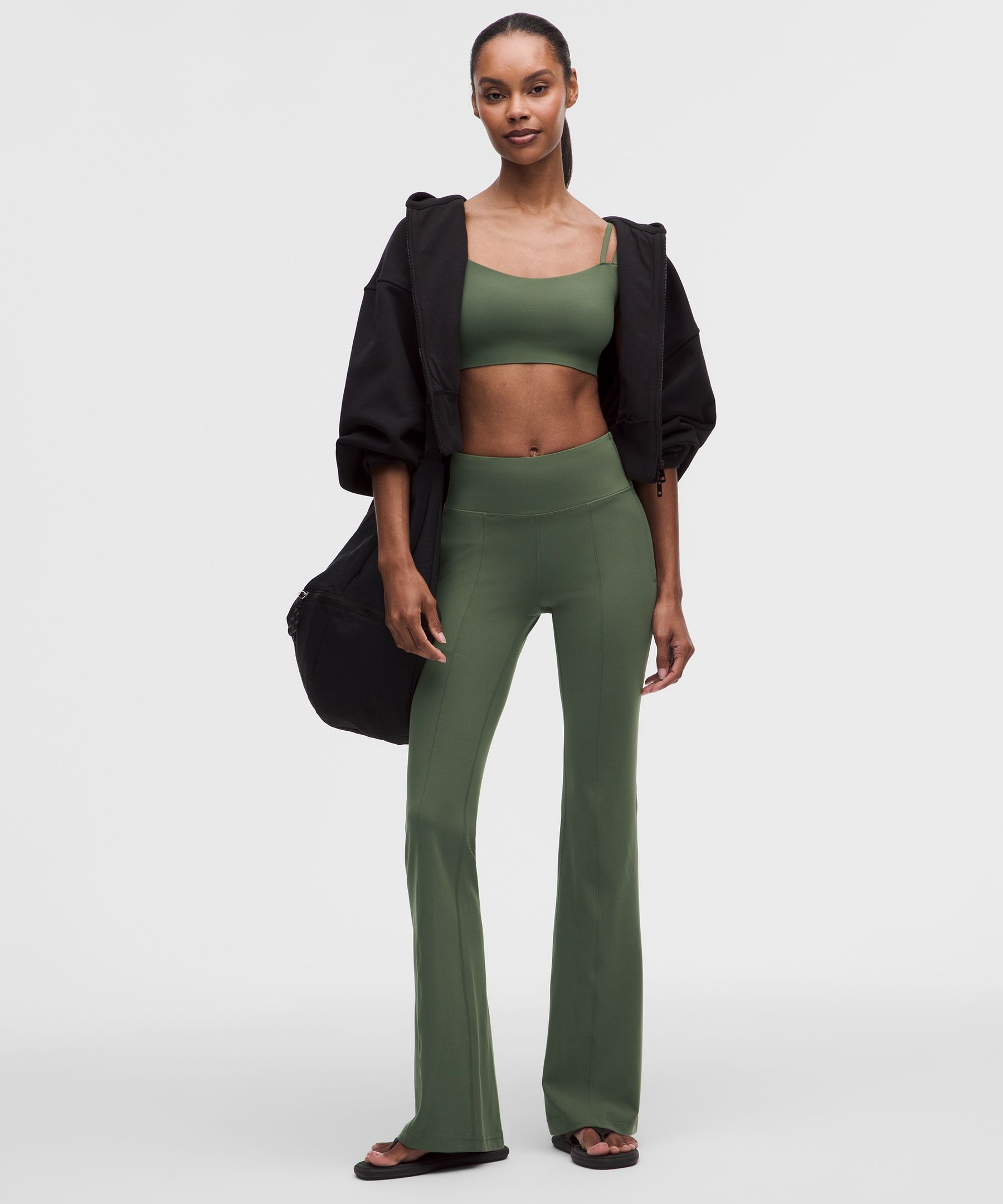 Leggings acampanados Groove de talle alto con bolsillos, 83&nbsp;cm