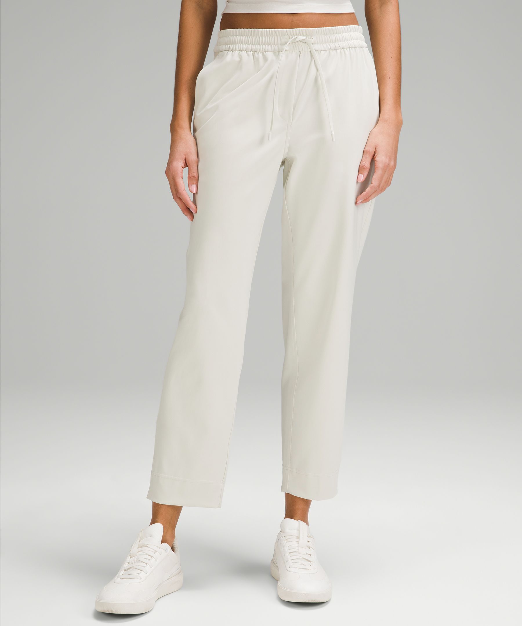 Luxtreme Pull-On Mid-Rise Wide-Leg Pant
