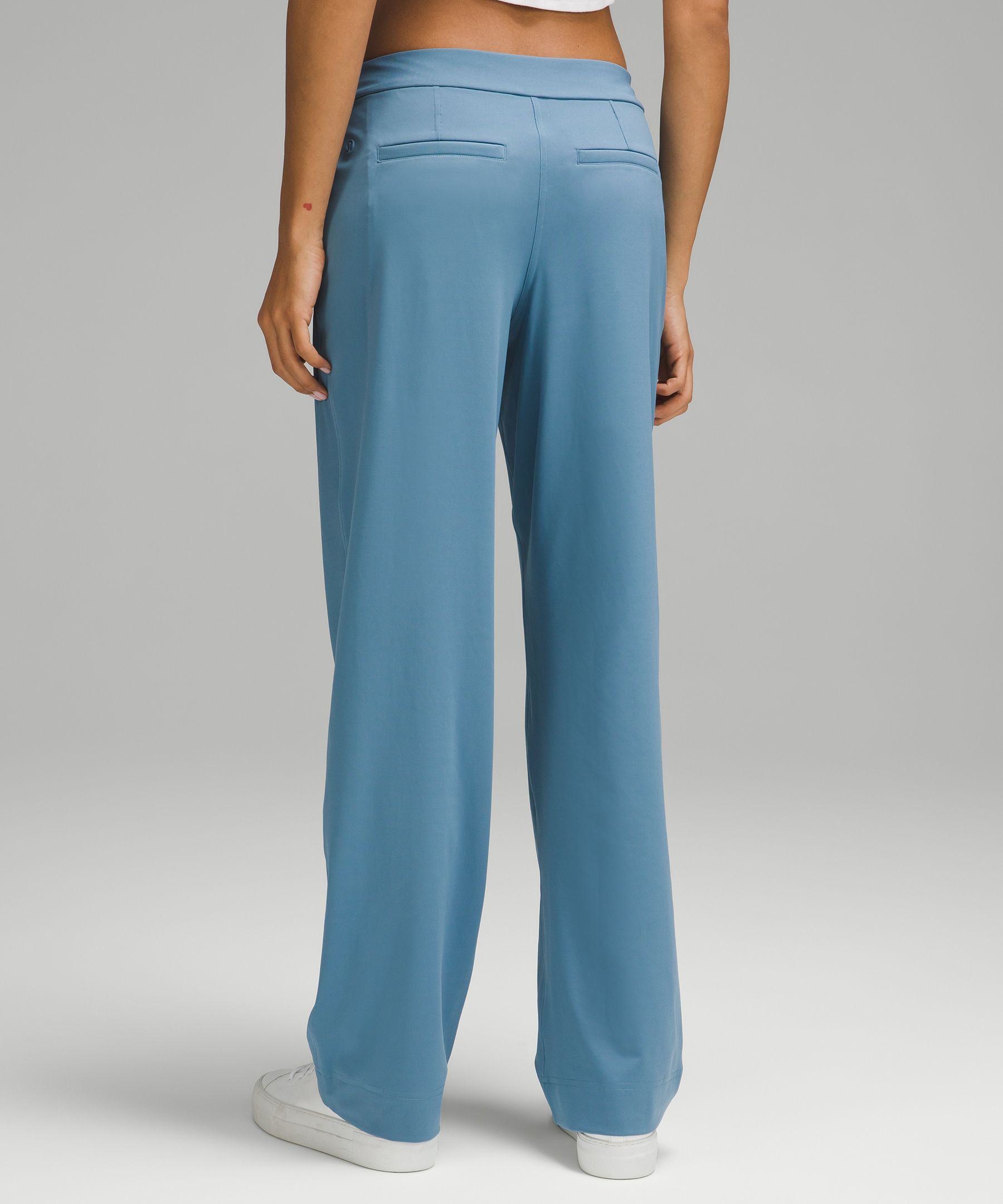lululemon athletica Straight-leg Mid-rise Pants Luxtreme Regular - Color  Blue - Size M