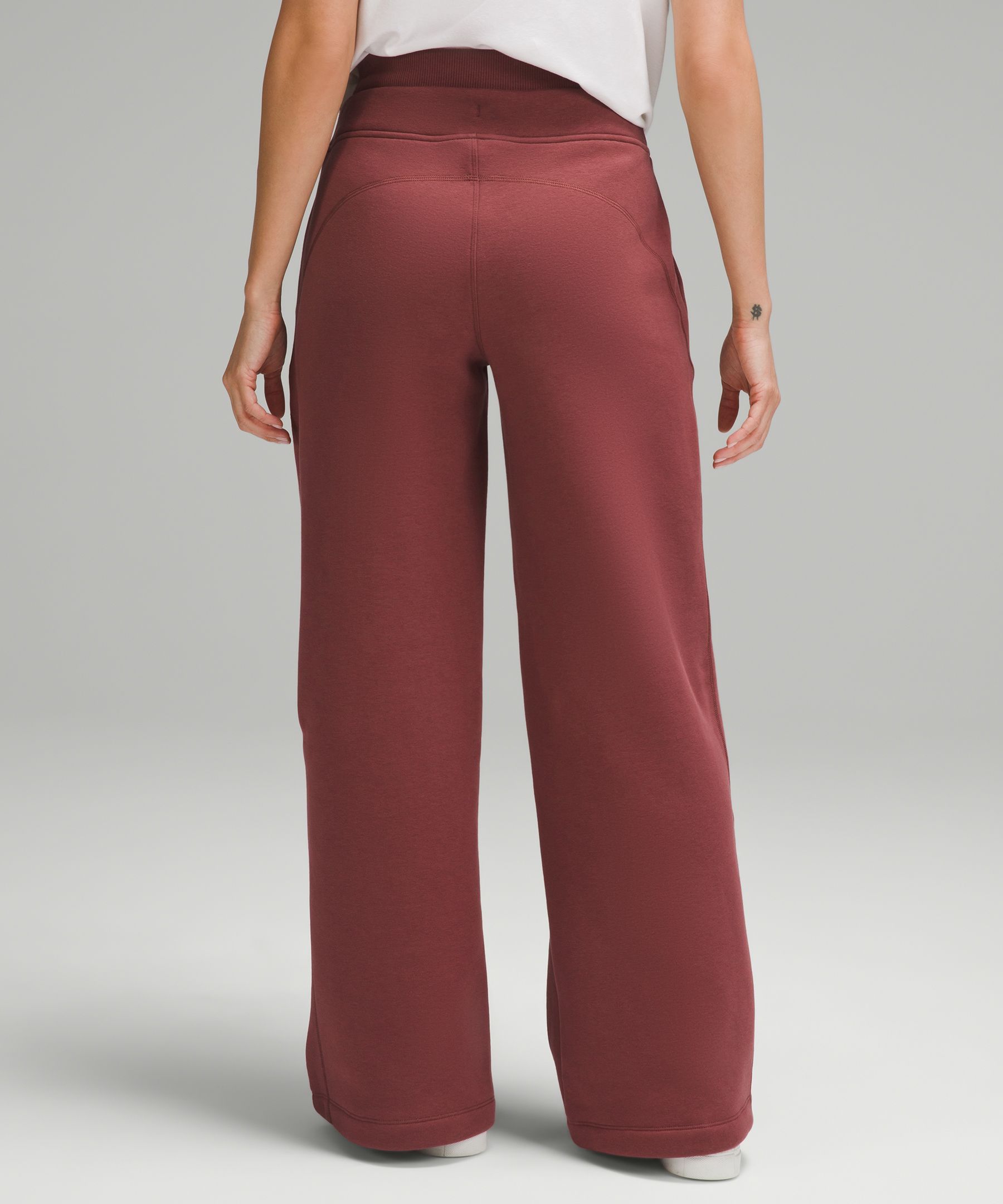 Straight-Leg Fleece High-Rise Pants *Asia Fit