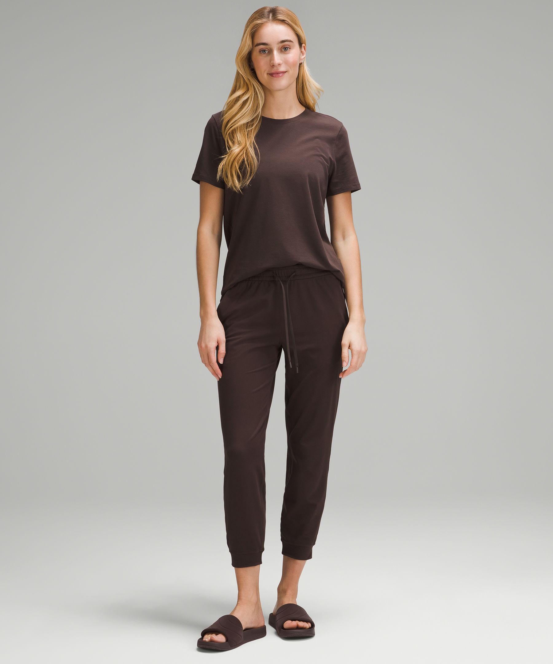 Soft Jersey Classic-Fit Mid-Rise Jogger | Women's Joggers