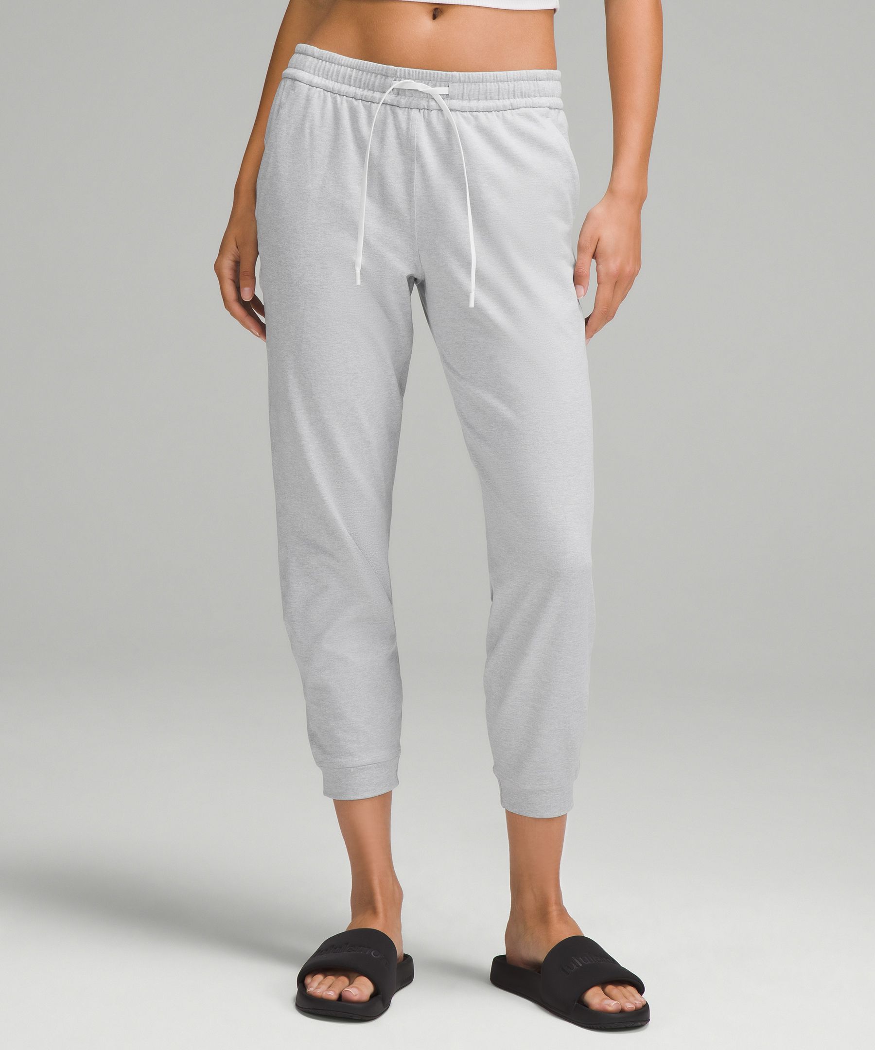 Soft Jersey Classic-Fit Mid-Rise Jogger 
7/8 Length