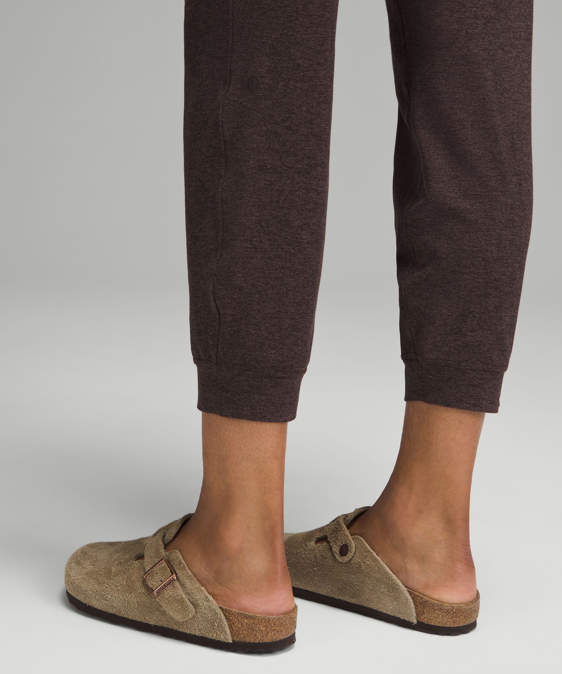 Lululemons soft jersey fit mid rise jogger is the perfect length for t, Lululemon