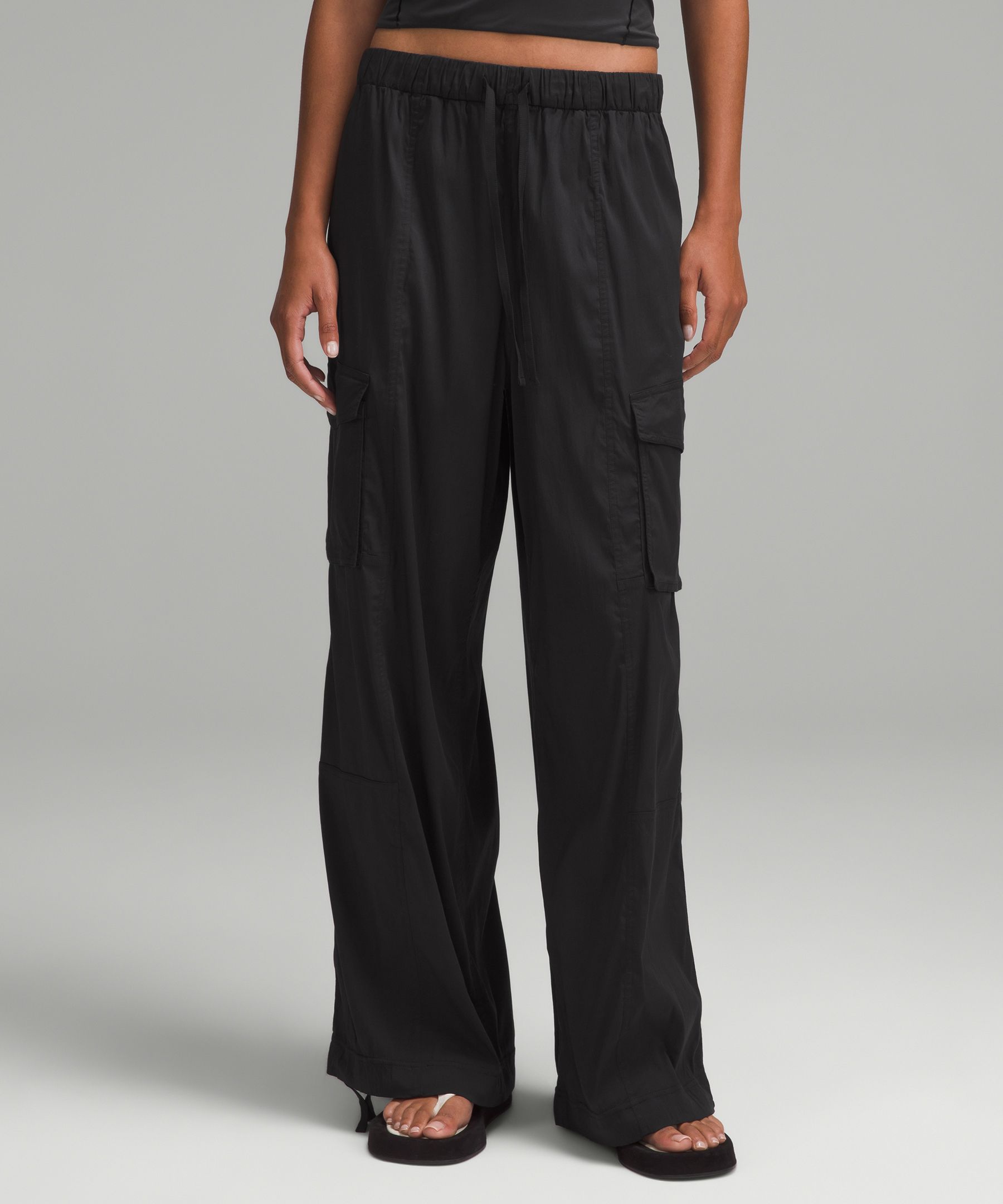 Lightweight Adjustable Mid-Rise Cargo Pant