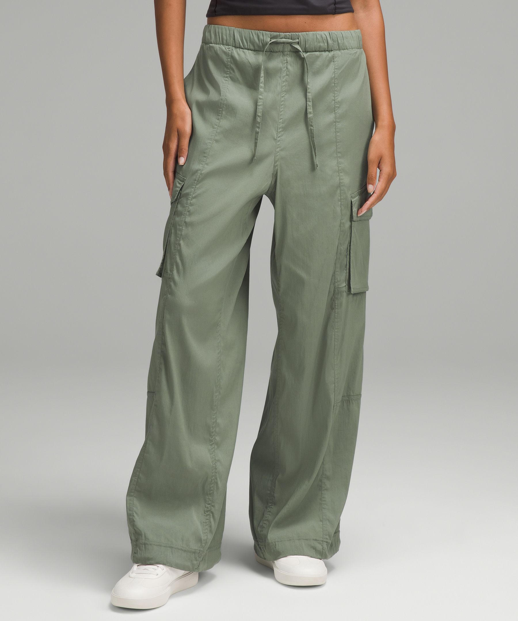 Lightweight Adjustable Mid-Rise Cargo Pant | Women's Pants