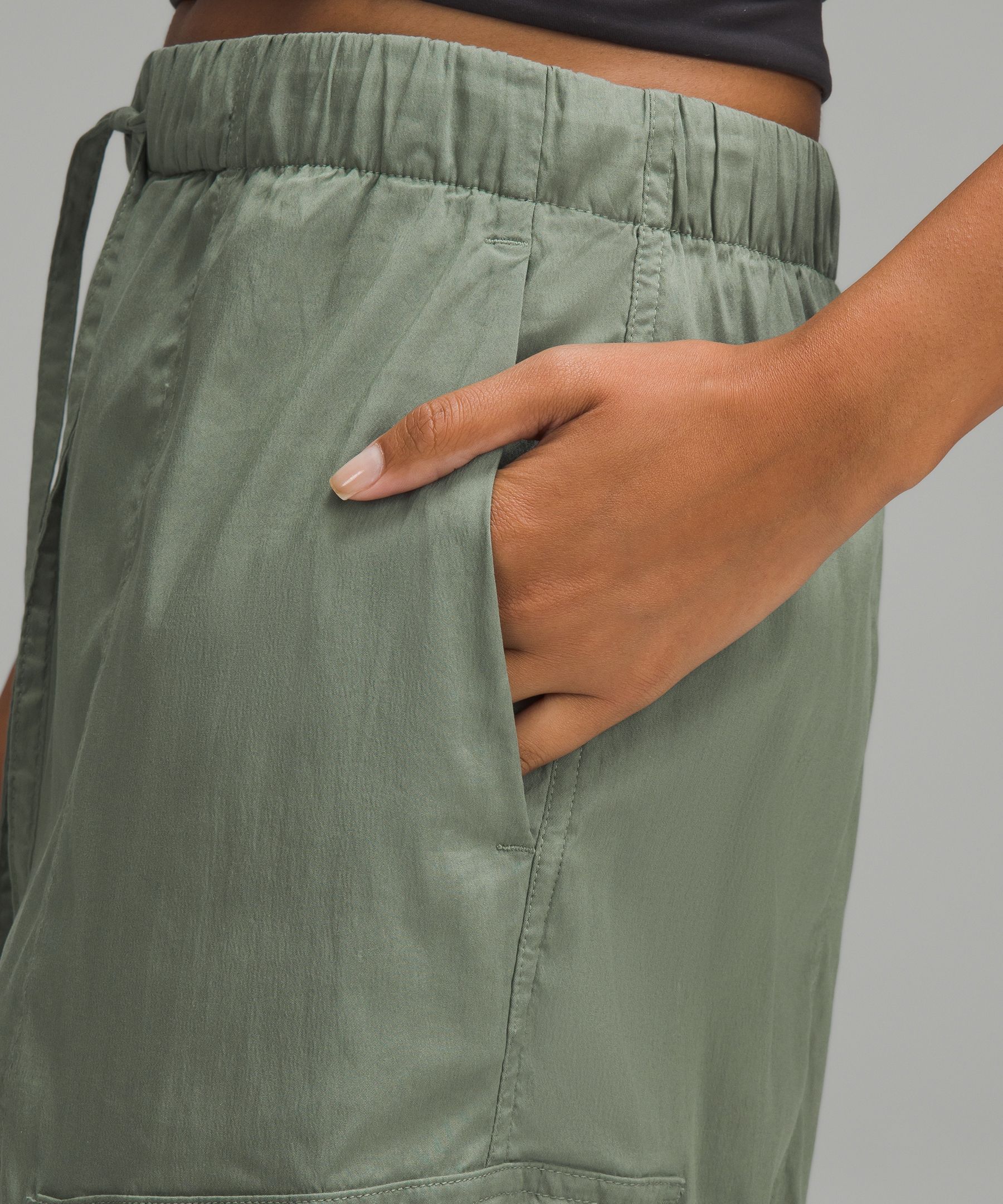 Lightweight Adjustable Mid-Rise Cargo Pant | Women's Pants