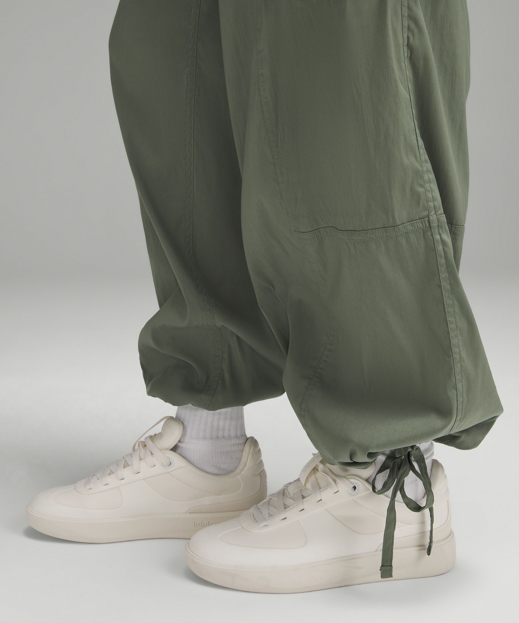 Lightweight Adjustable Mid-Rise Cargo Pant | Women's Pants