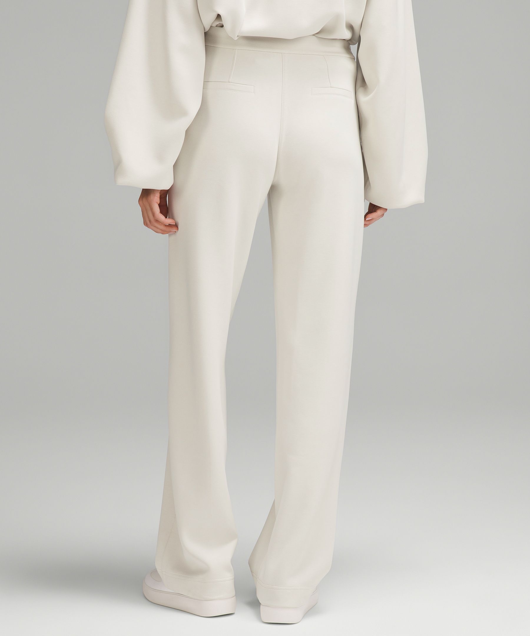 Softstreme Pintuck Mid-Rise Pant *Short - thumbnail 3