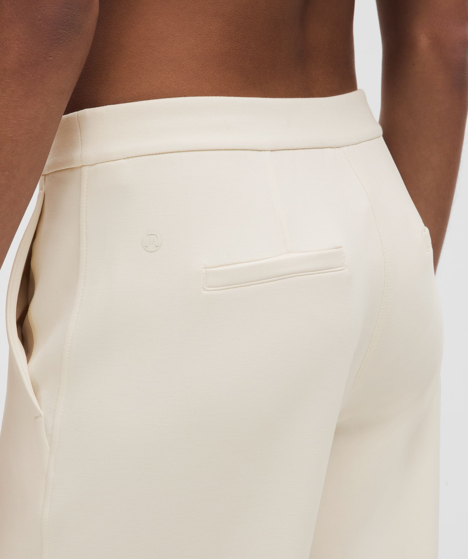 Lululemon Softstreme Pintuck Mid-Rise Pant *Short — фото 5