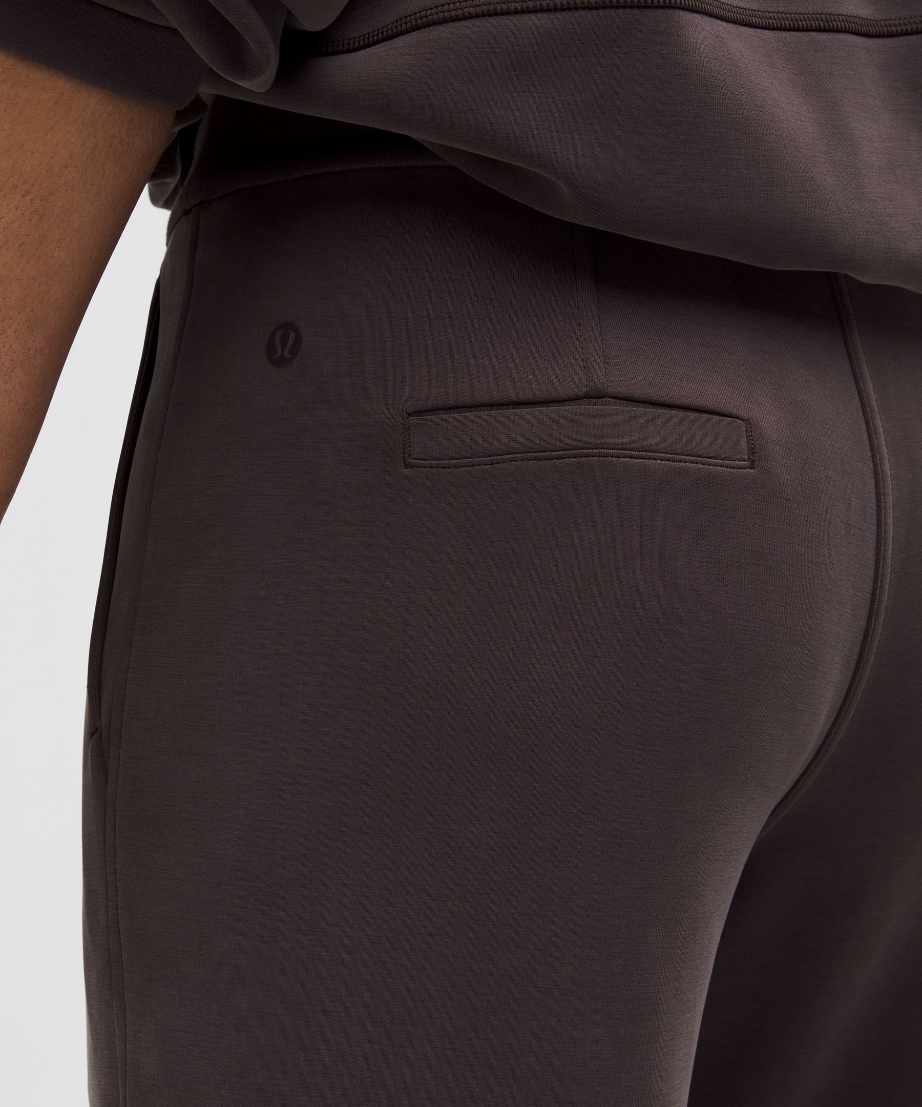 Softstreme Pintuck Mid-Rise Pant *Short | Women's Pants