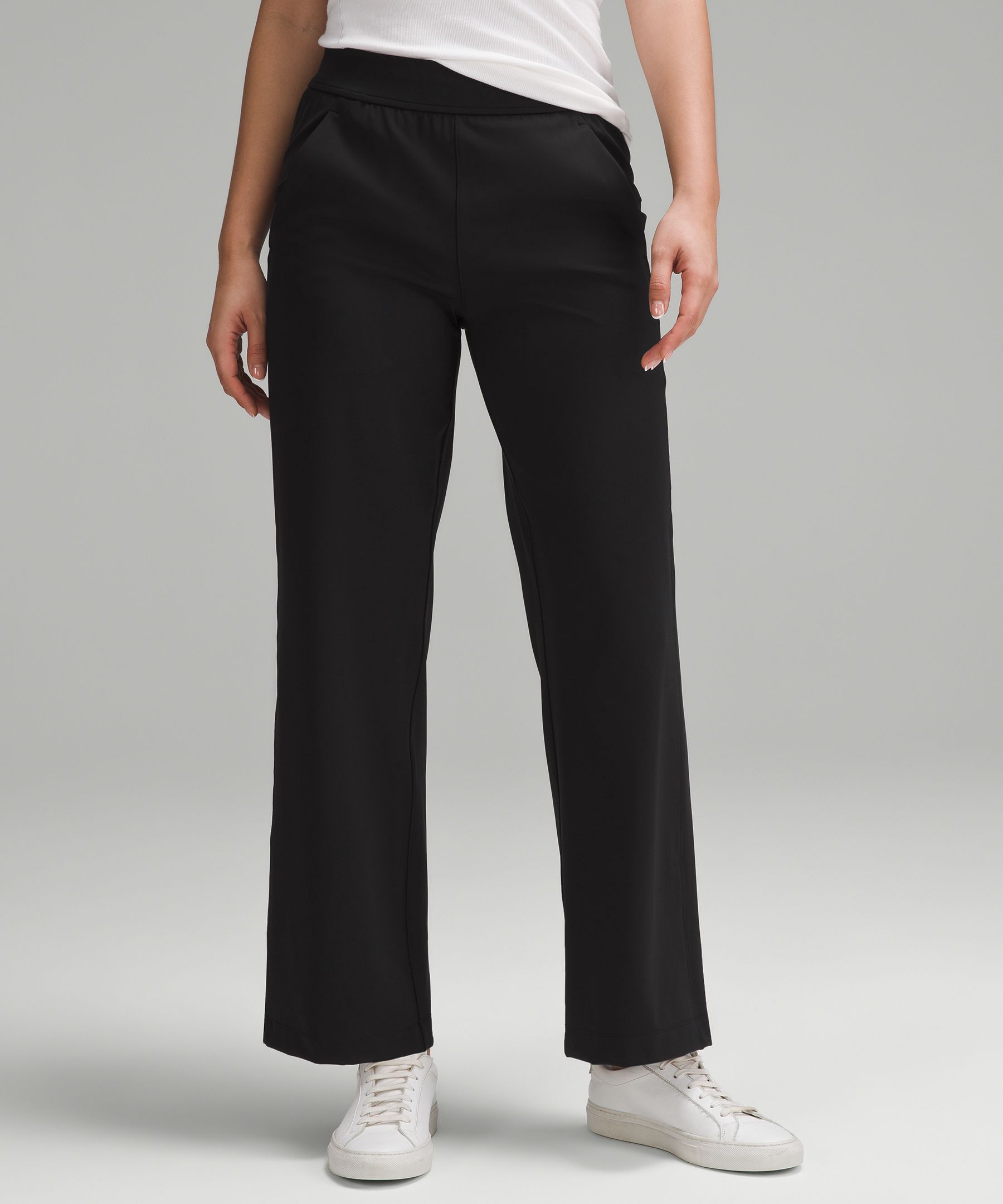 Luxtreme Pull On Mid Rise Wide Leg Pants