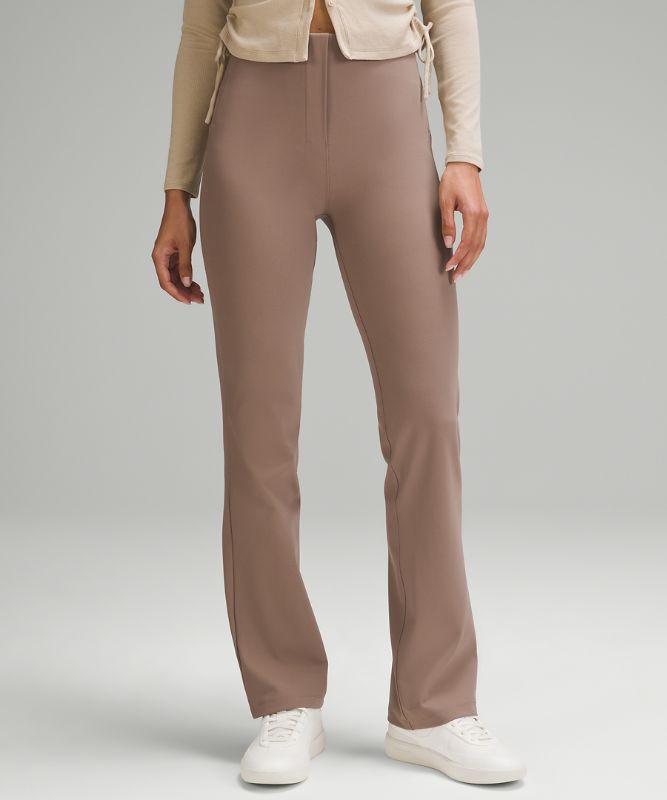Select Fashionable Types of Women Tight Pants in Breathable Fabrics 