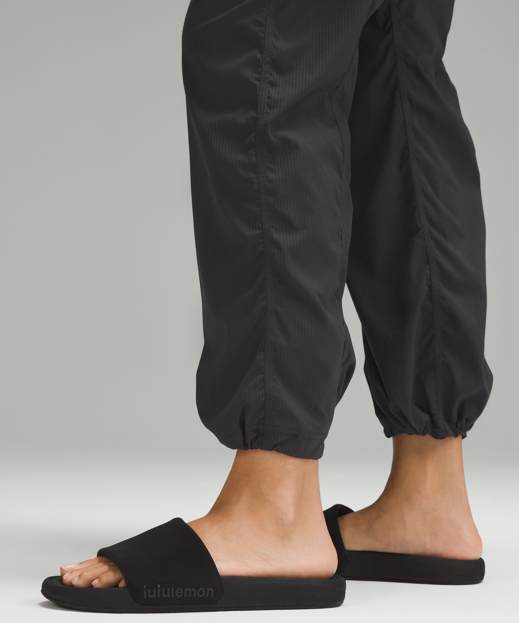 Lululemon Dance Studio Mid-rise Pants Short