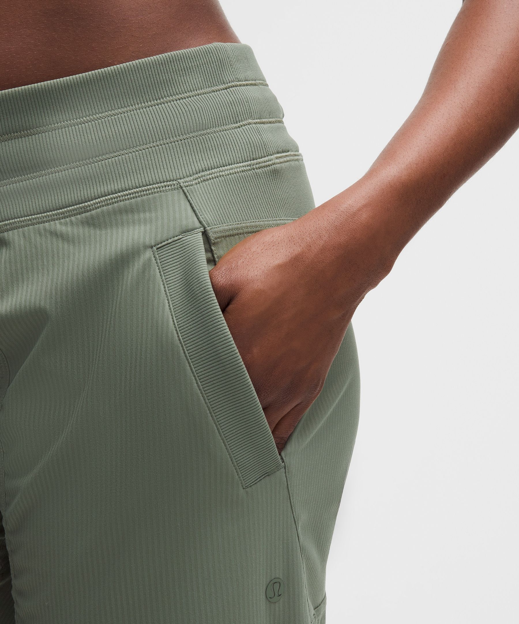 Dance Studio Mid-Rise Pant *Short