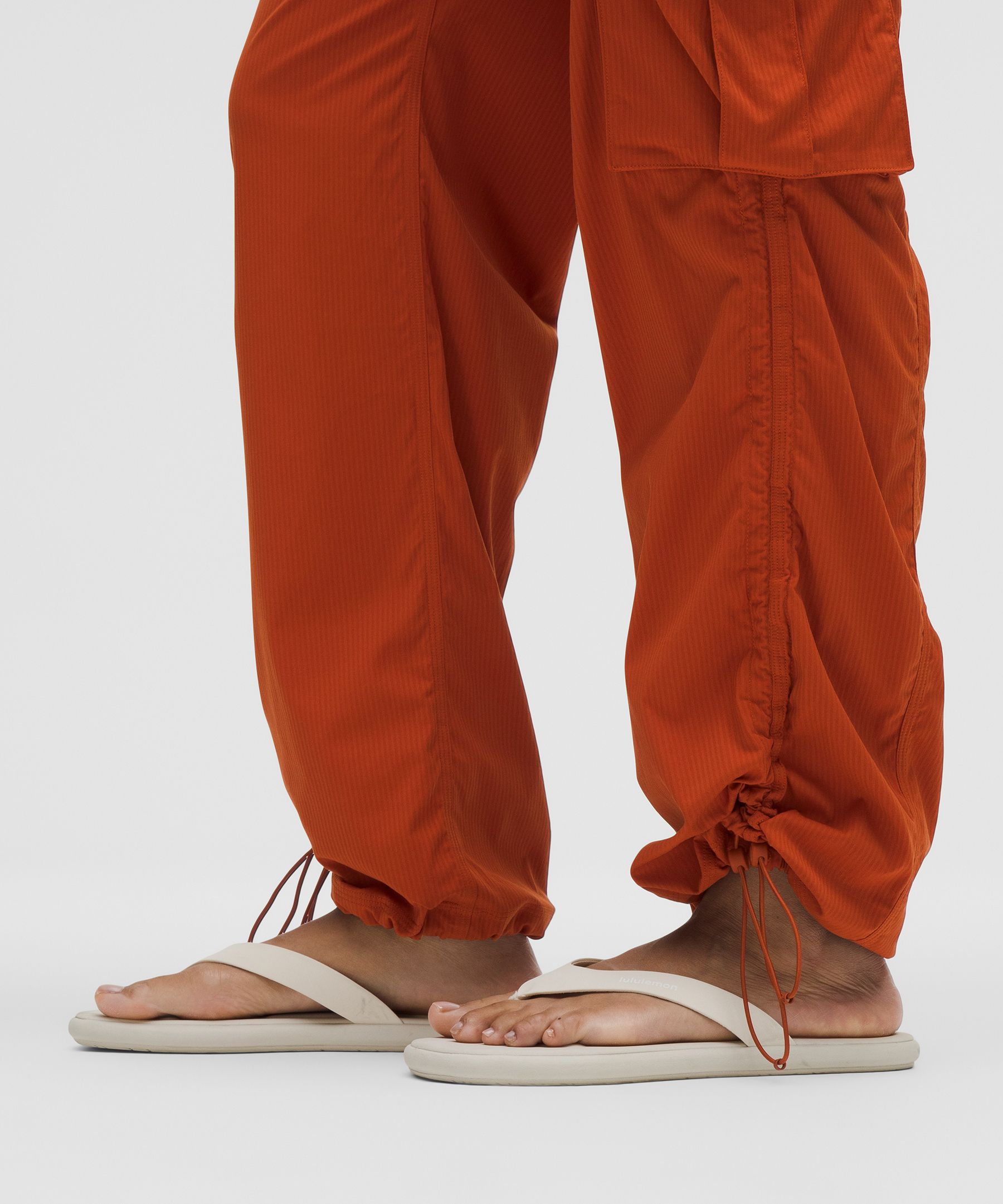 Dance Studio Relaxed-Fit Mid-Rise Cargo Pant | Women's Pants