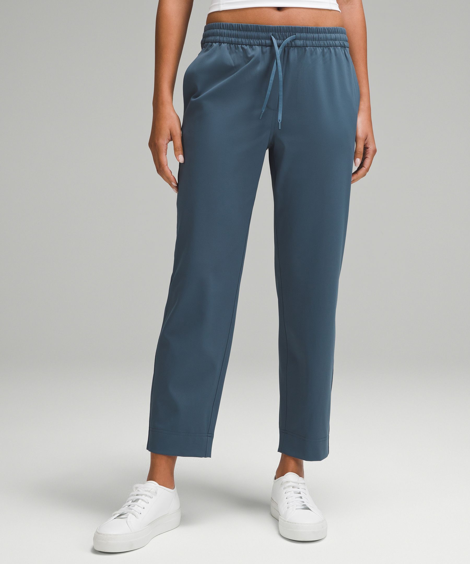 Tapered-Leg Mid-Rise Pant 7/8 Length *Luxtreme