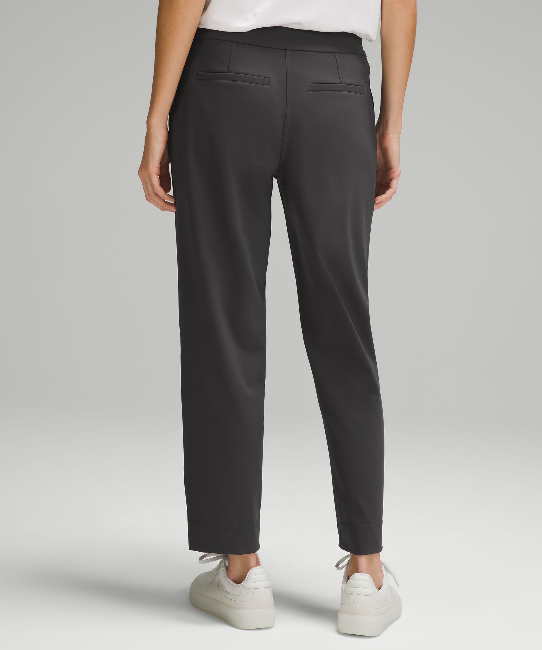 Tapered-Leg Mid-Rise Pant 7/8 Length *Luxtreme