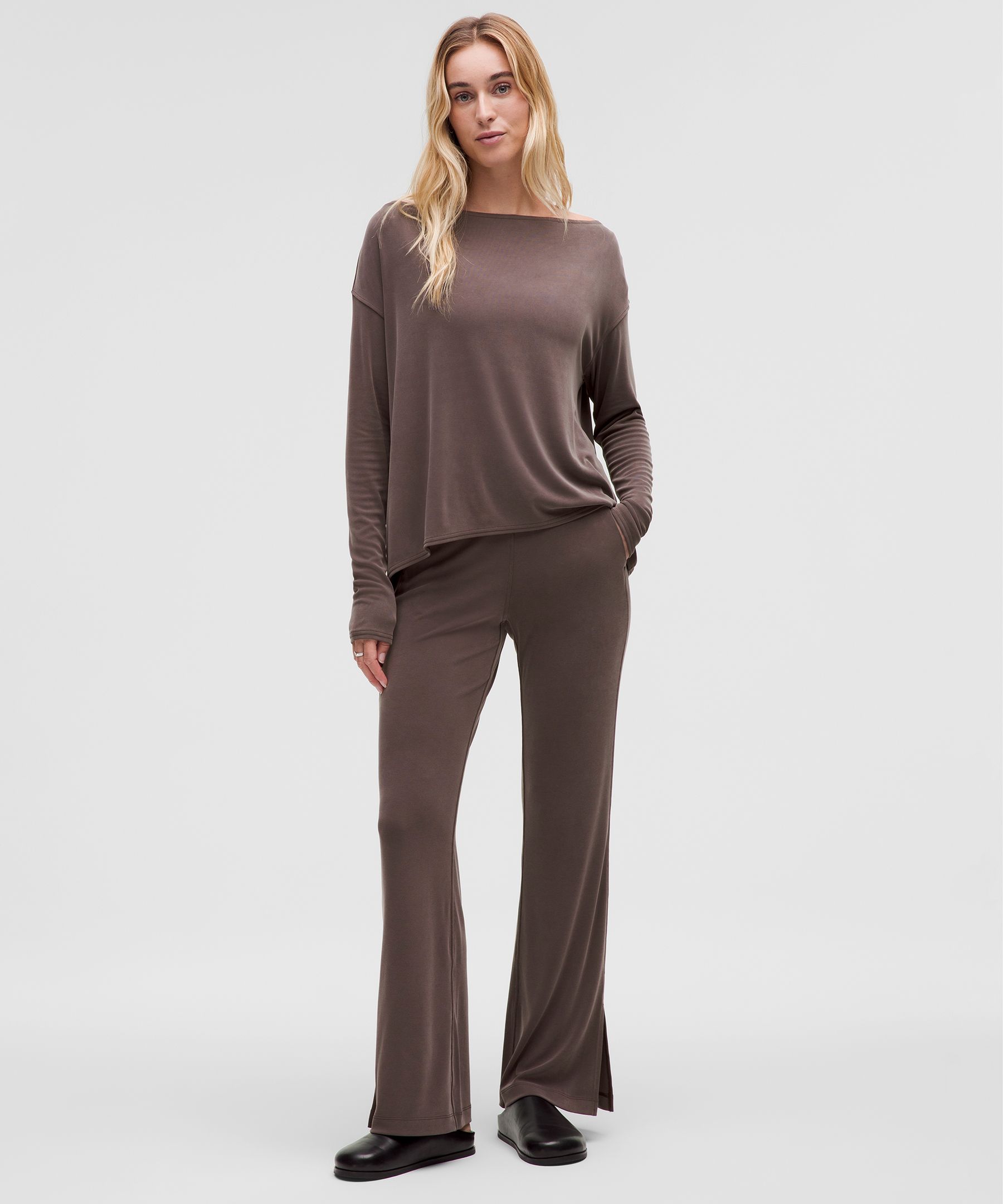 Drapey Softstreme Flared Pant | Women's Pants