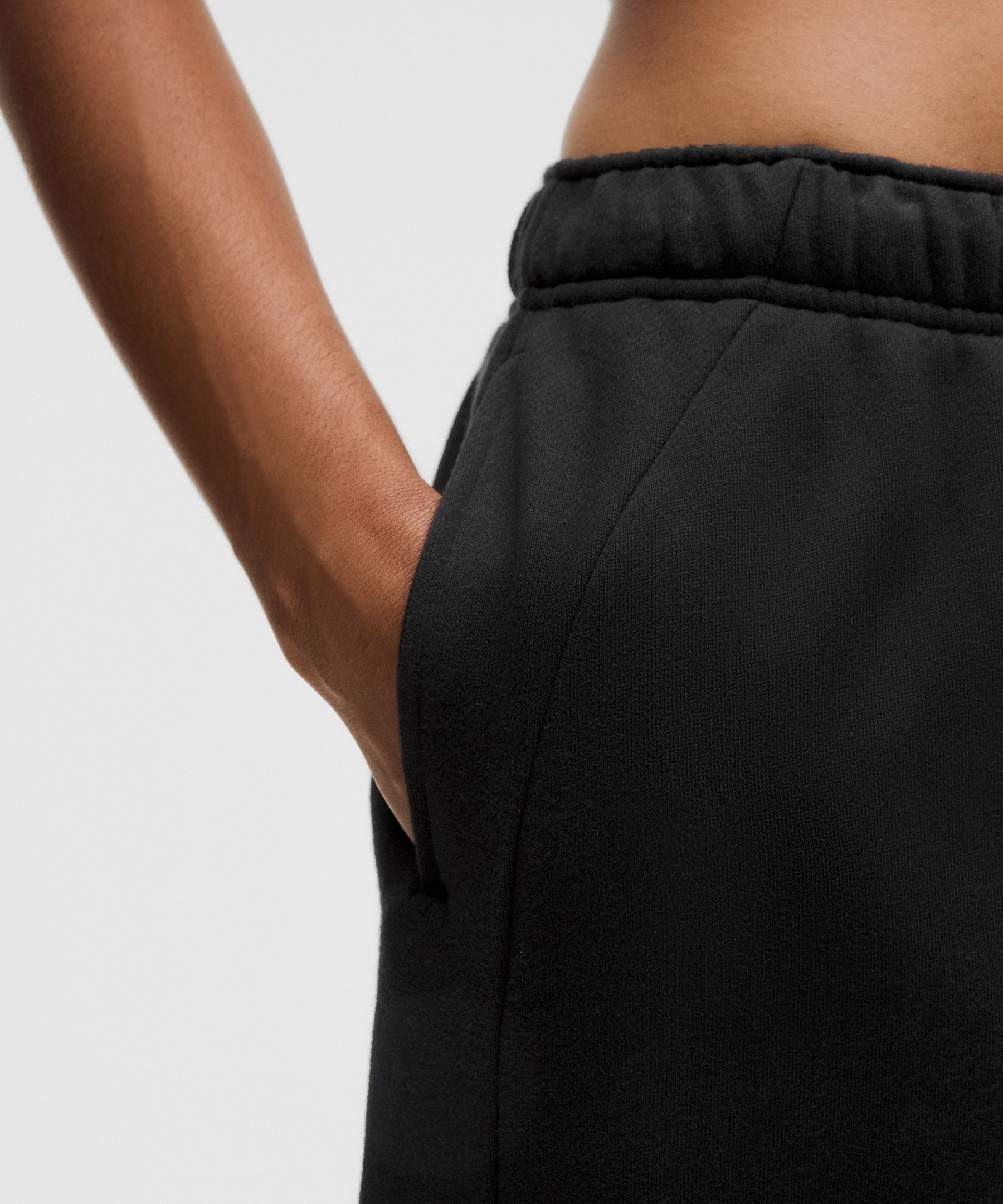 Scuba Mid-Rise Oversized Cargo Jogger *Regular