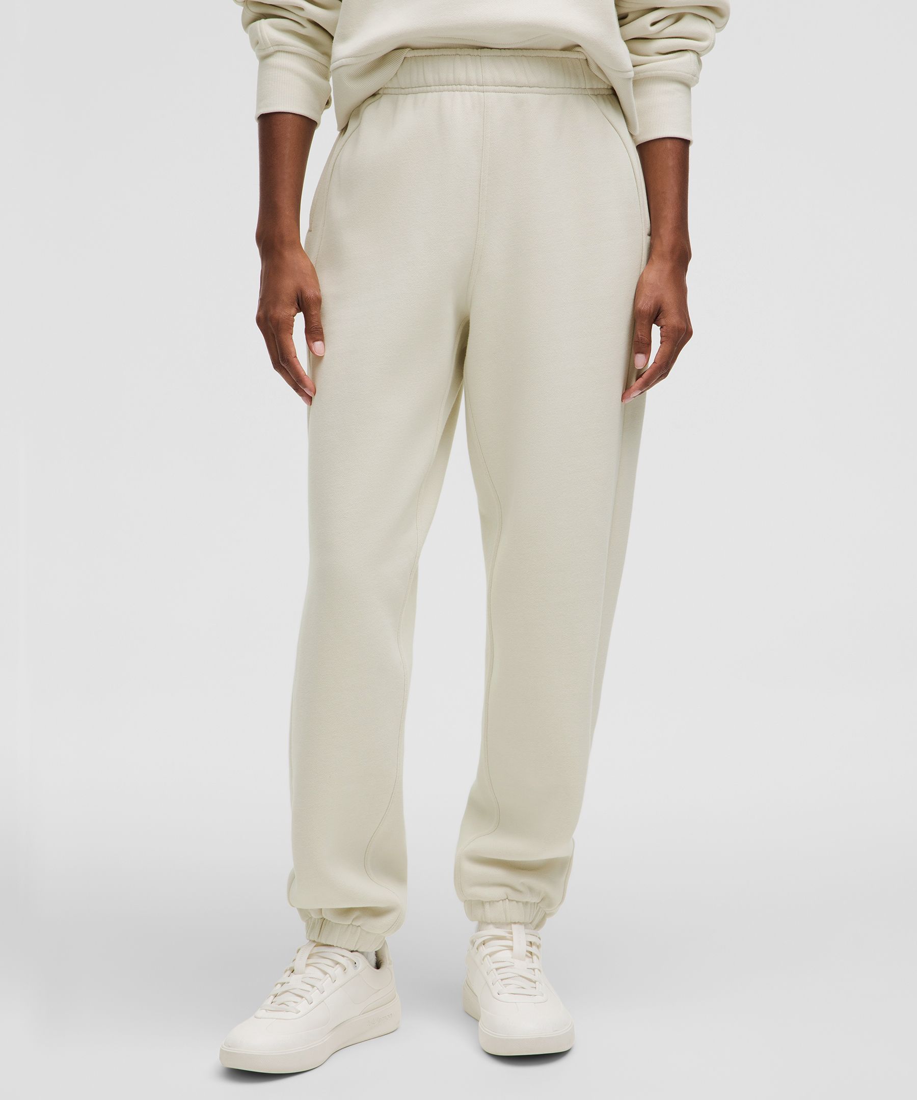 Scuba Mid-Rise Oversized Jogger Regular - White