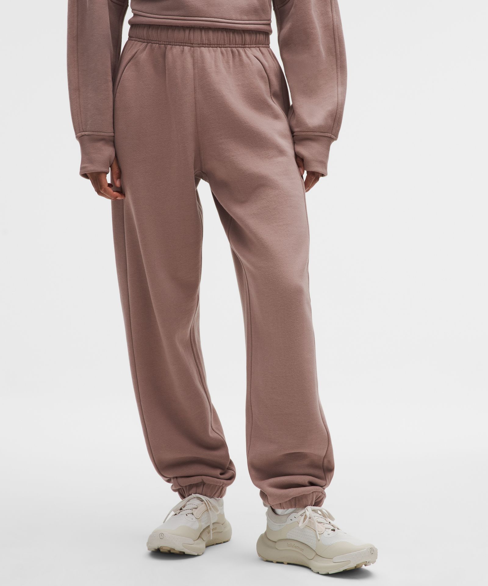 Женские джоггеры Lululemon Scuba Mid-Rise Oversized — фото 2