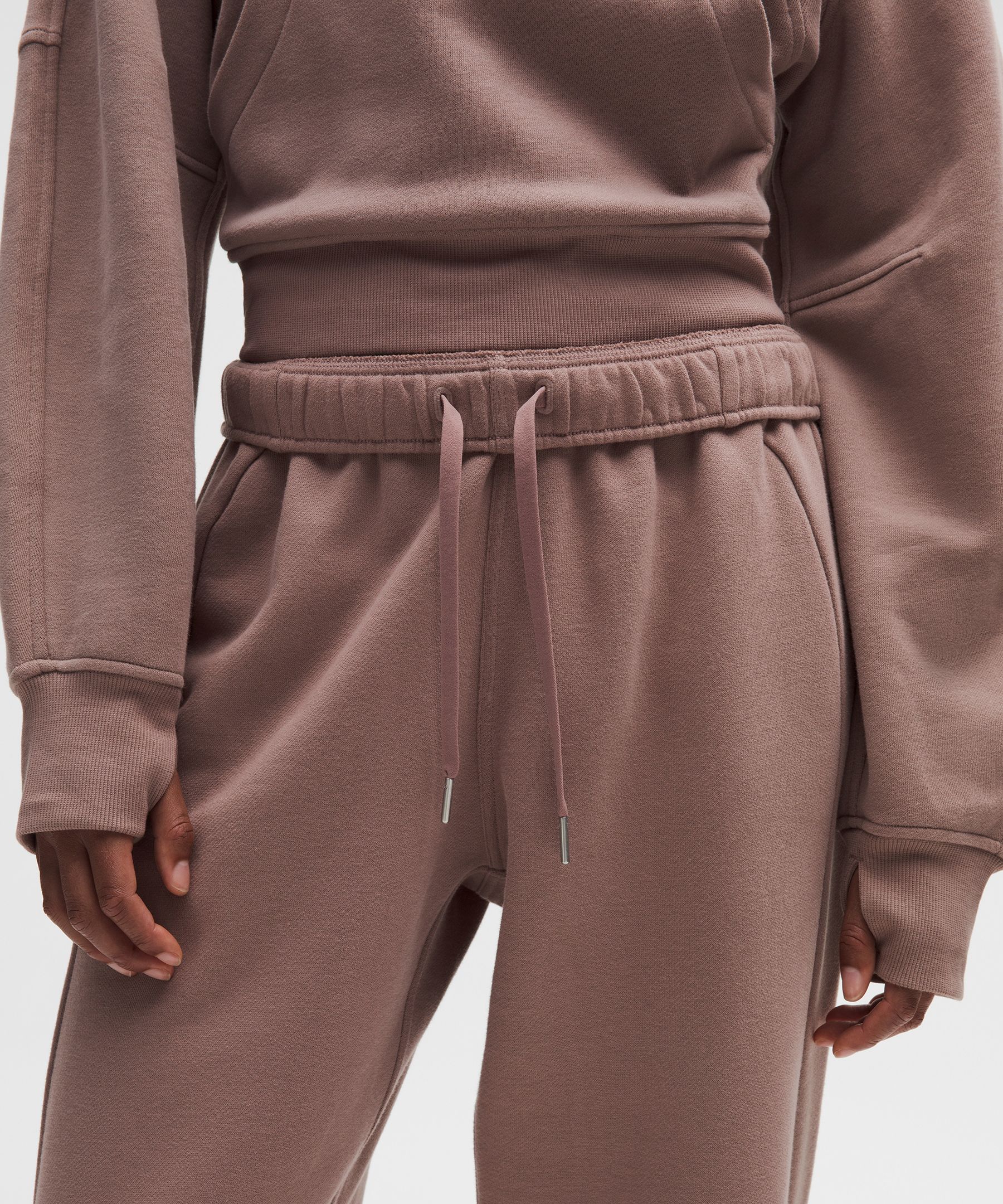 Scuba Mid-Rise Oversized Jogger *Regular