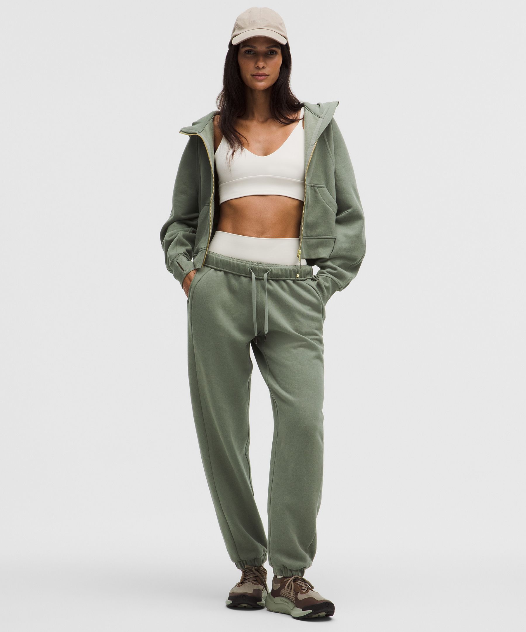 Scuba Mid-Rise Oversized Jogger 