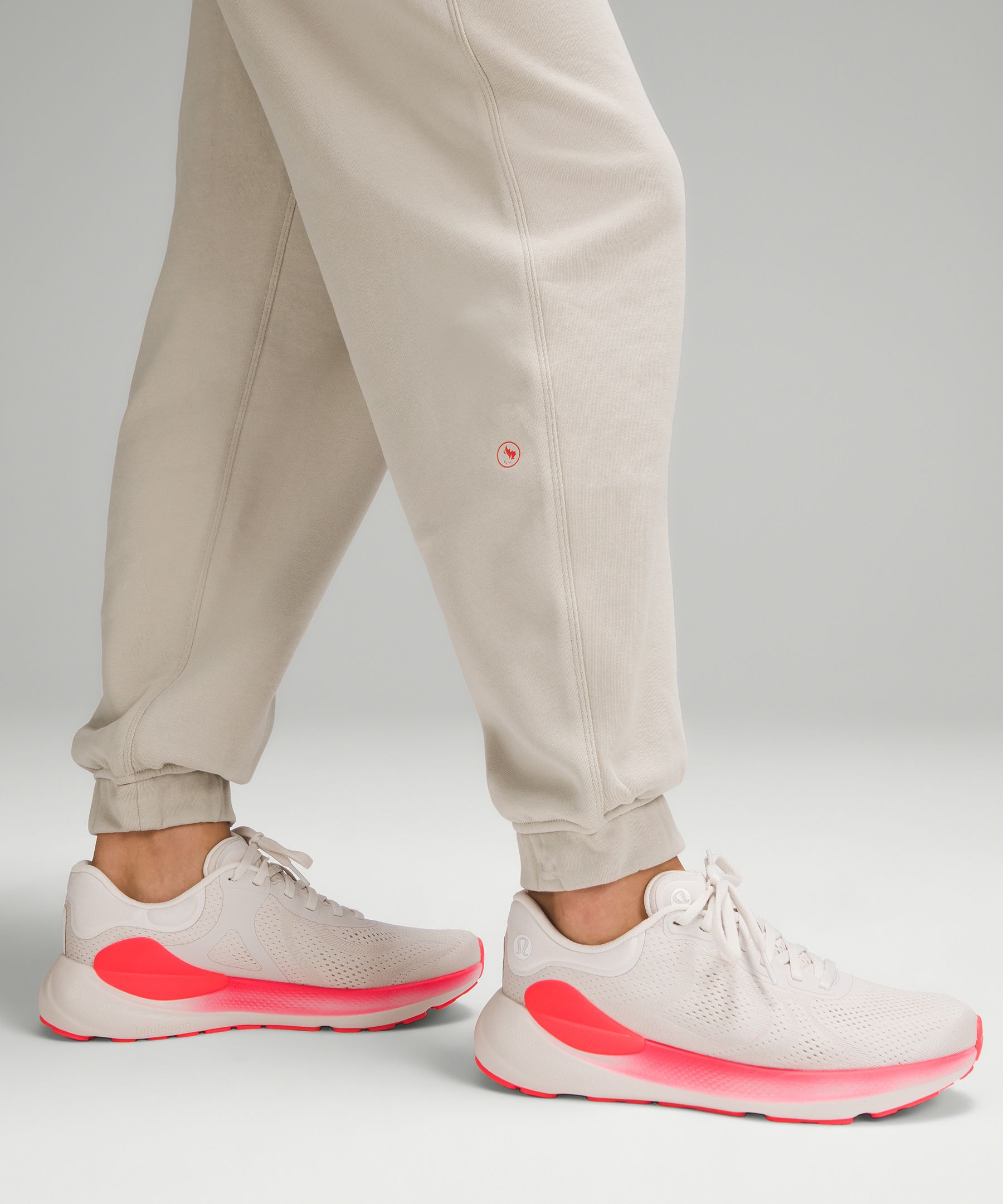 Team Canada Relaxed-Fit High-Rise Jogger *CPC Logo | Women's Joggers