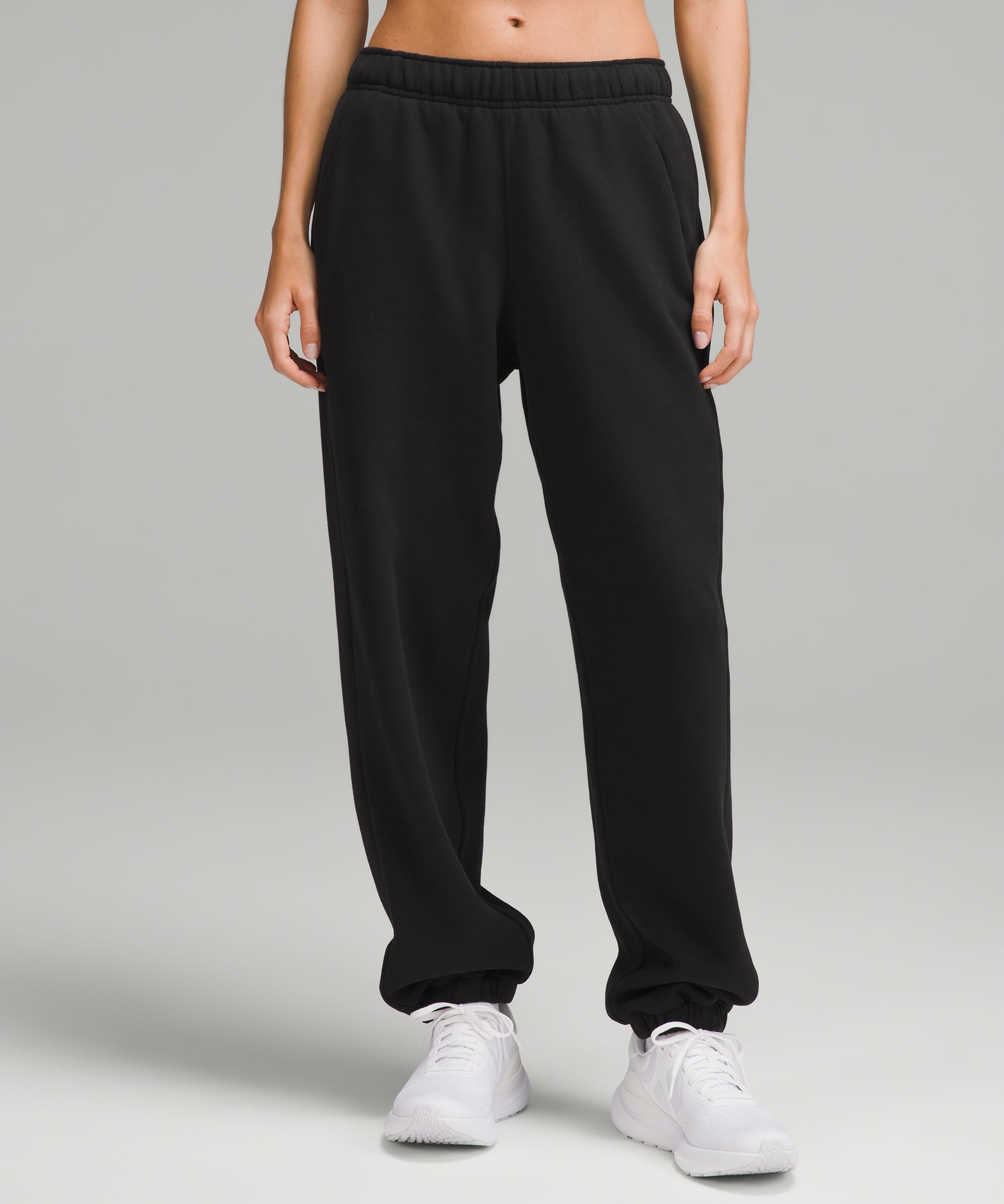 Scuba Mid-Rise Oversized Jogger *Short | Women's Pants