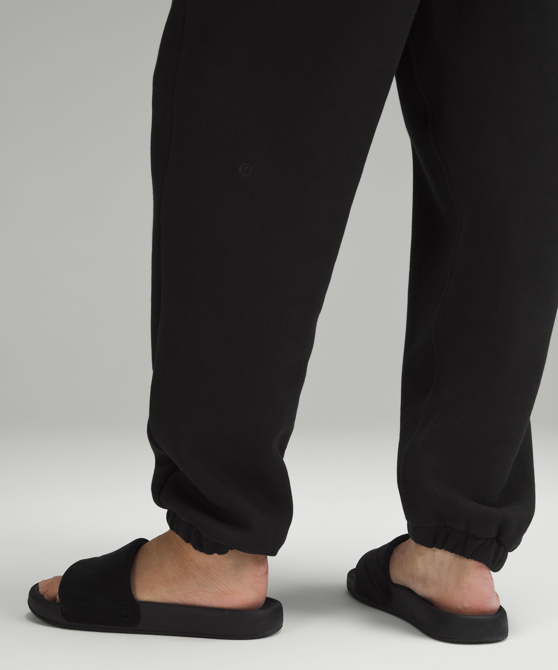 Scuba Mid-Rise Oversized Jogger *Short | Women's Pants