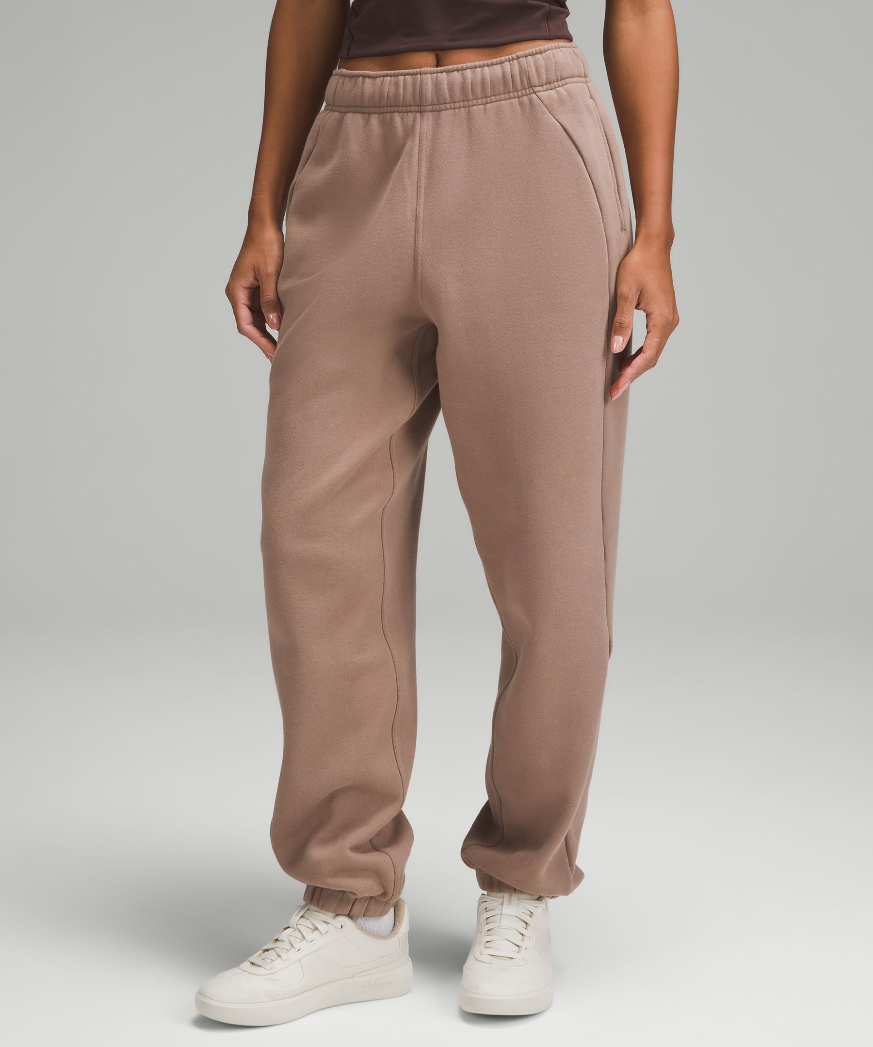 Scuba Mid Rise Oversized Jogger Short Women s Joggers lululemon Canada