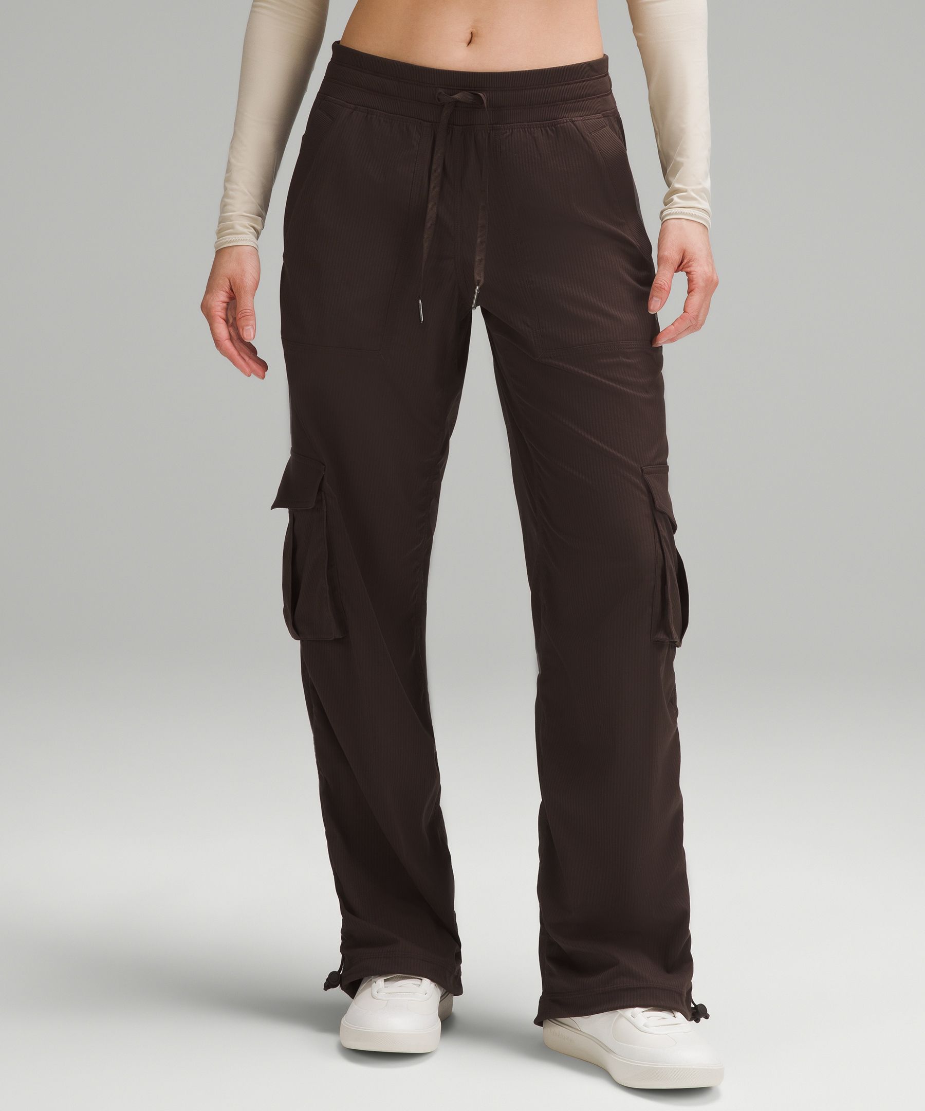 Dance Studio Relaxed-Fit Mid-Rise Cargo Pant *Asia Fit