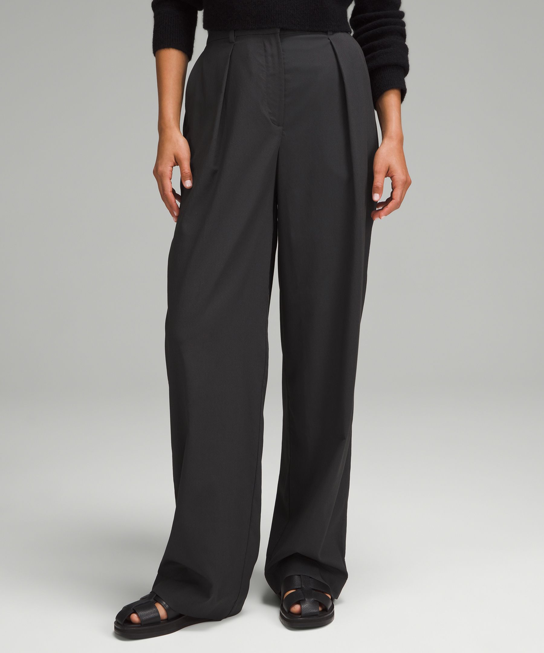 Pleat-Front High-Rise Trouser Regular