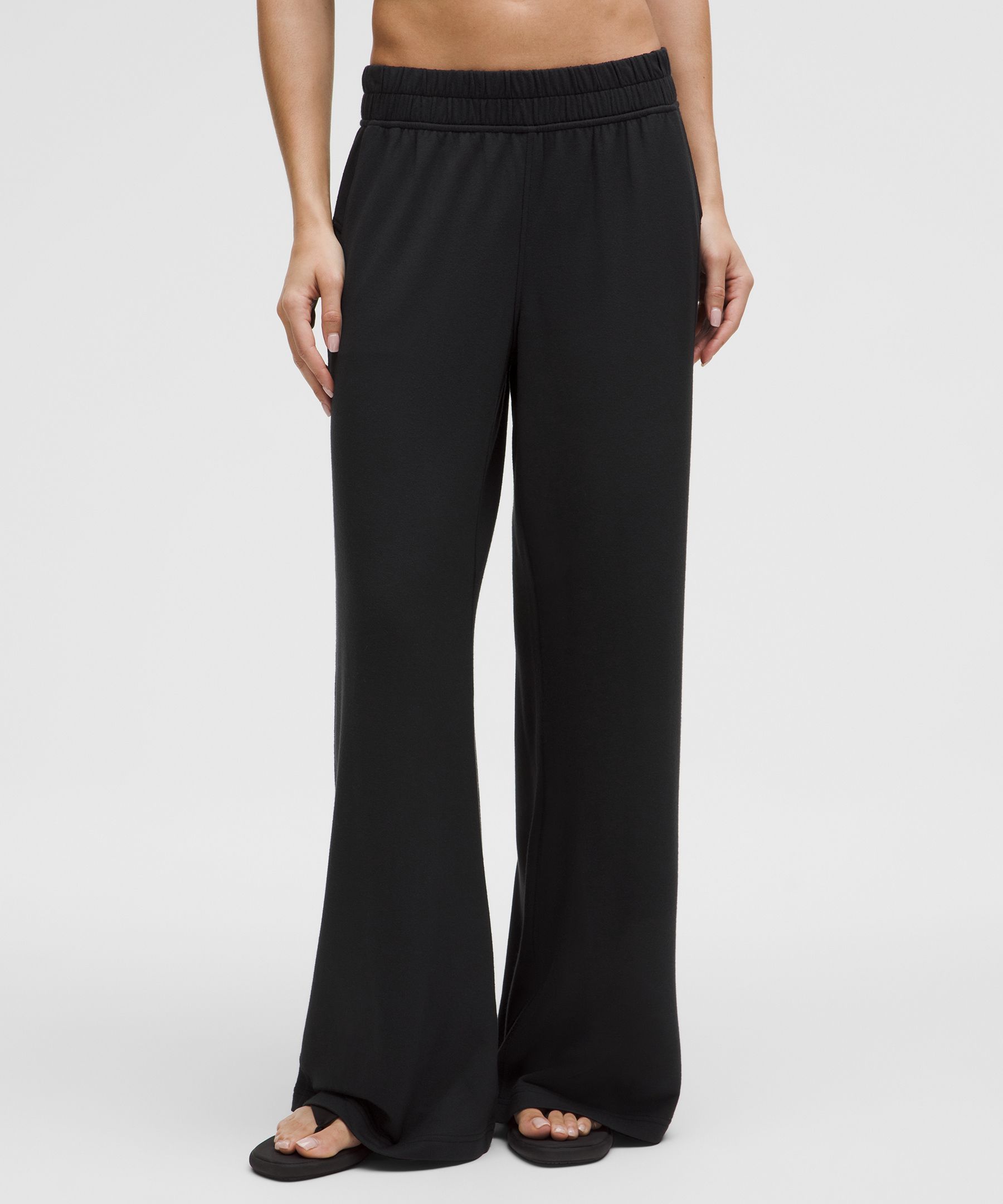 BeCalm Mid-Rise Wide-Leg Pant