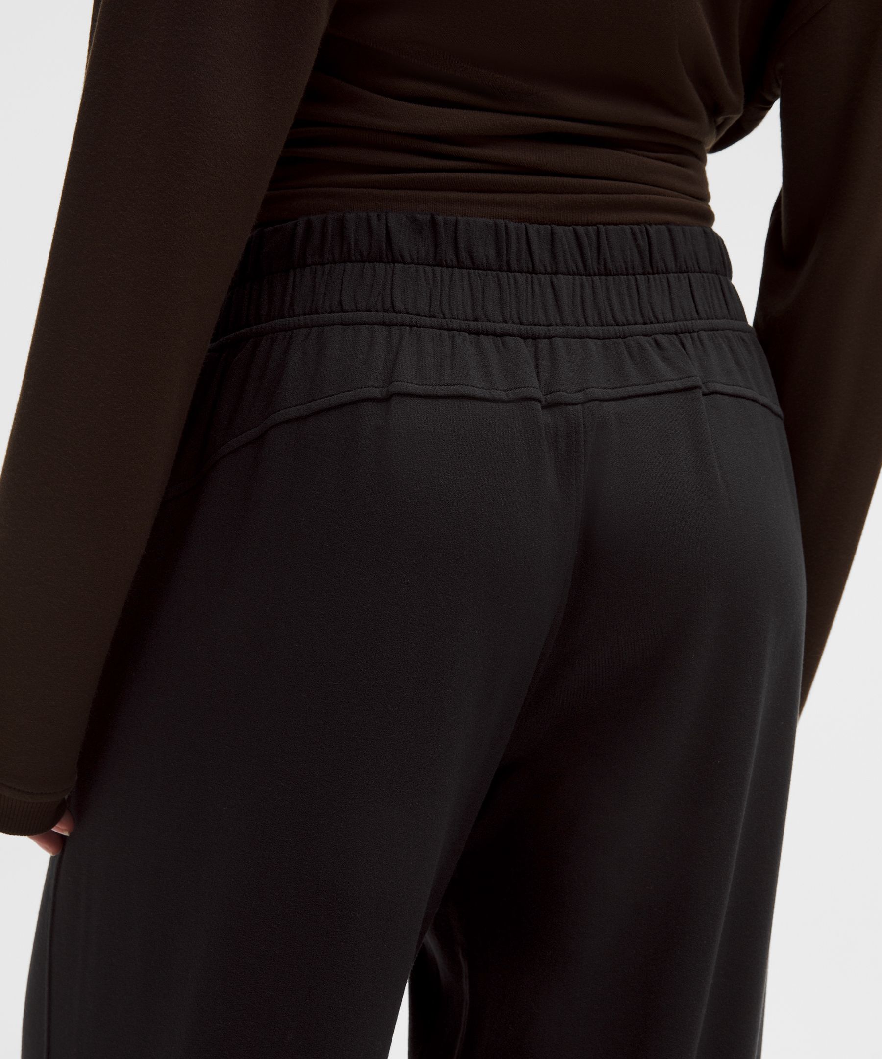 BeCalm Mid-Rise Wide-Leg Pant