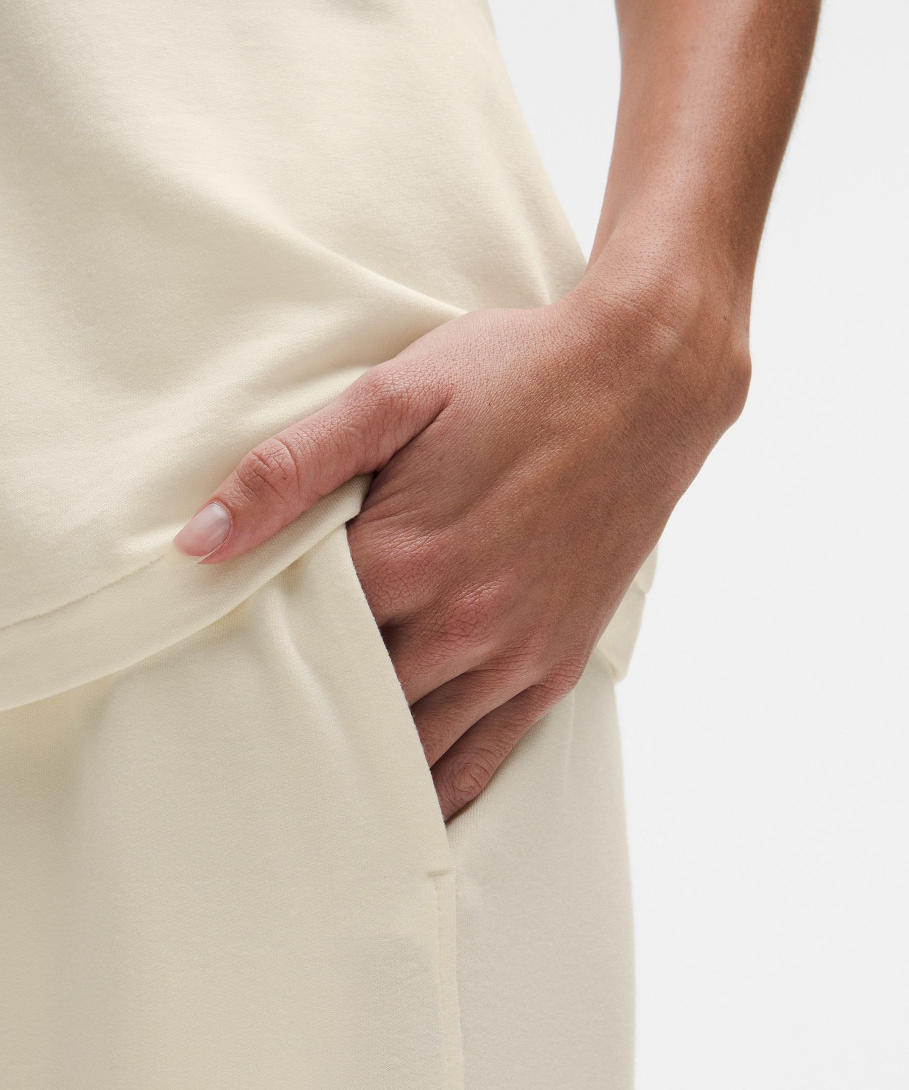 BeCalm Mid-Rise Wide-Leg Pant