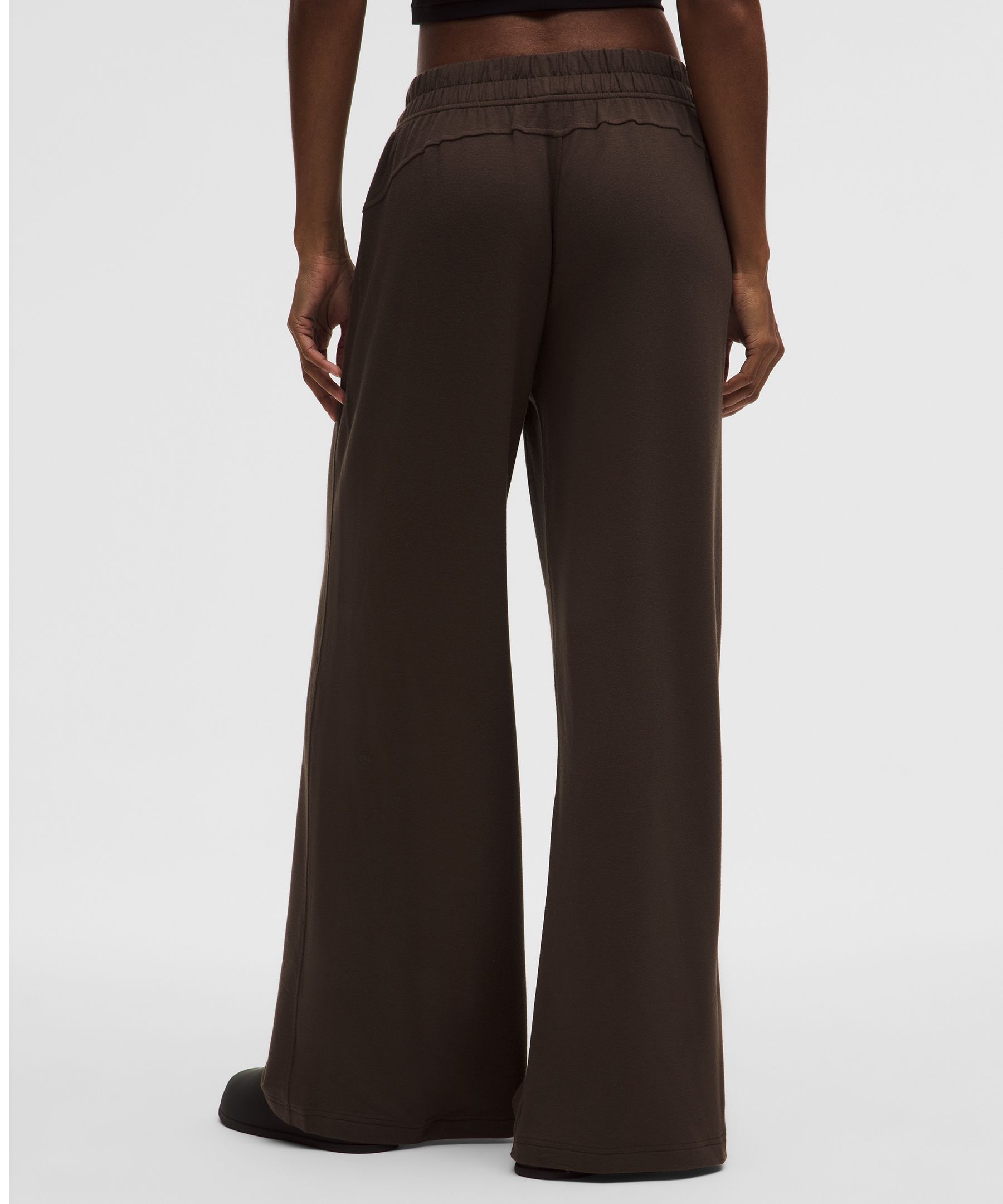 BeCalm Mid-Rise Wide-Leg Pant