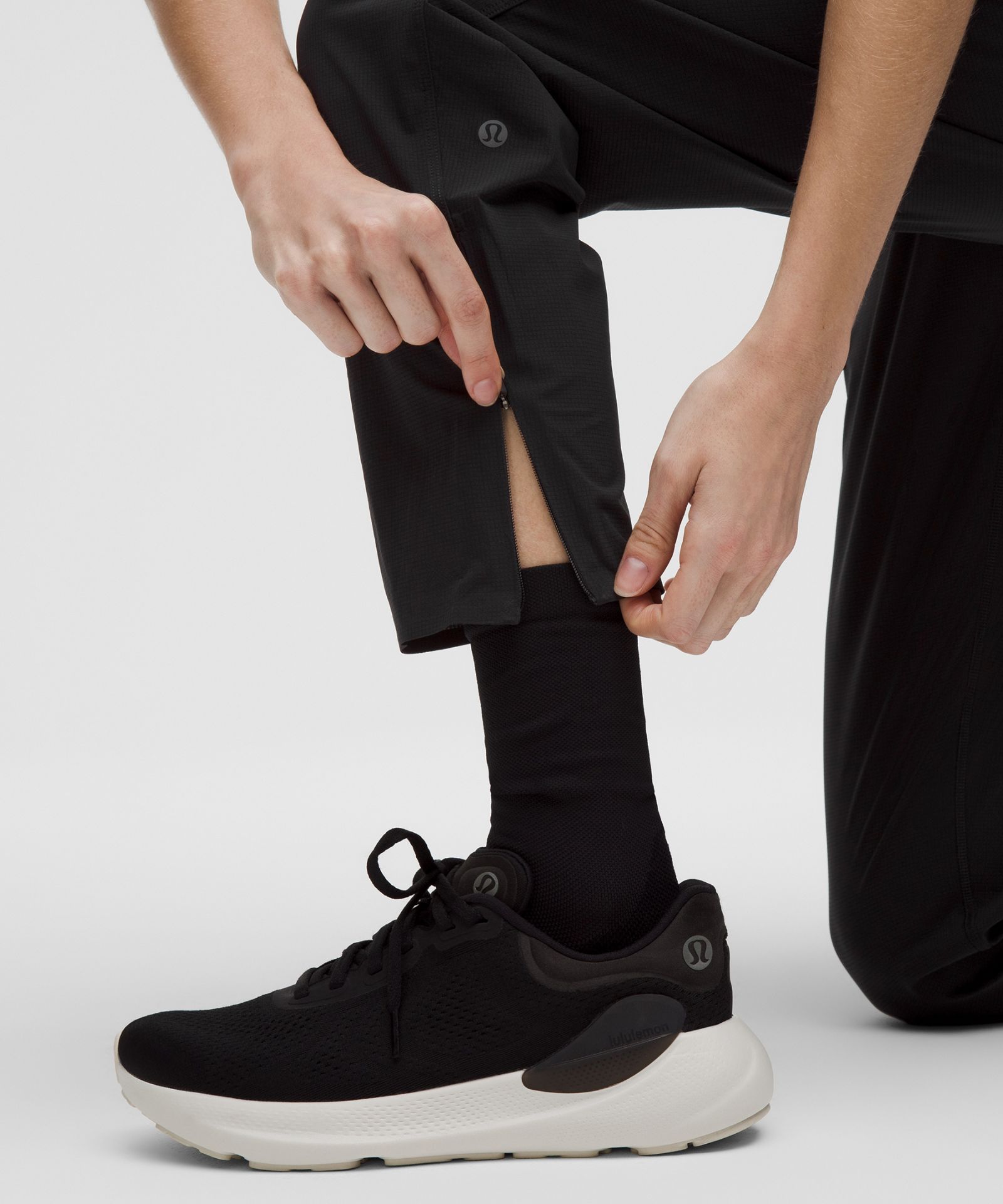 Lululemon Mile Maker Run Crew Graphic High-Rise Track Pant — фото 6