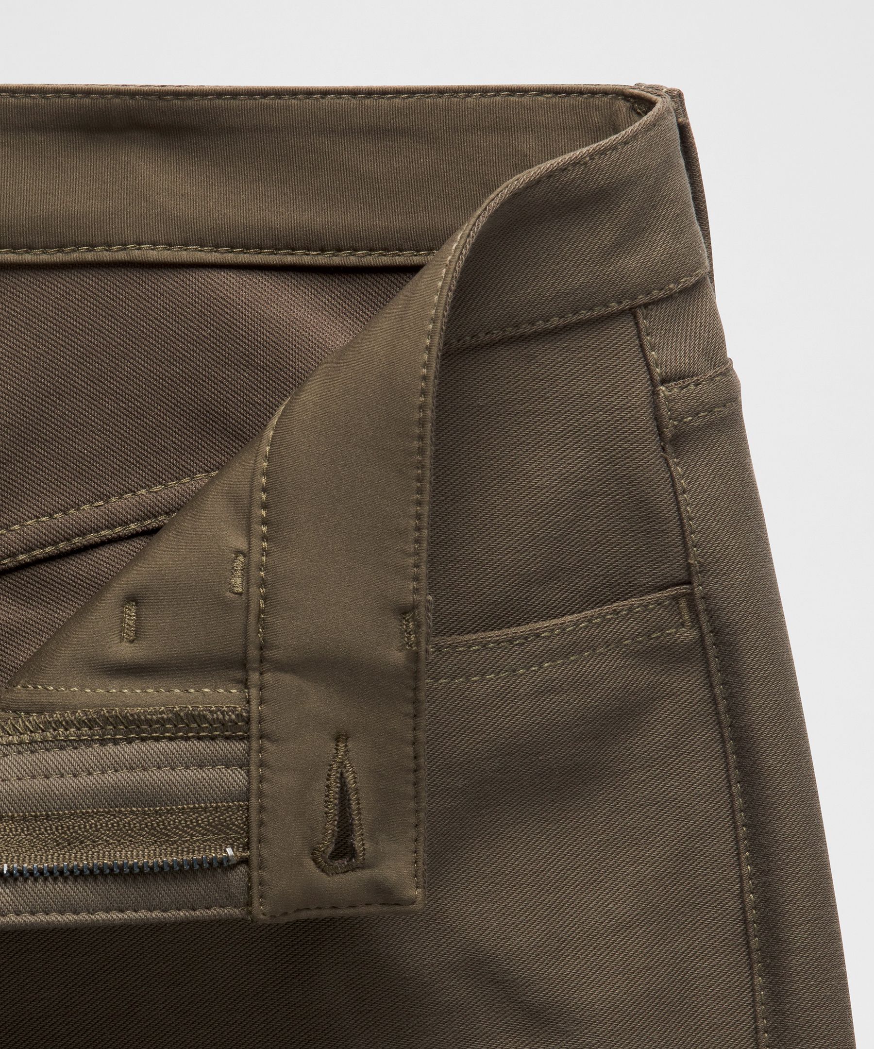 EasyFive High-Rise Subtle-Flare Pant *Regular