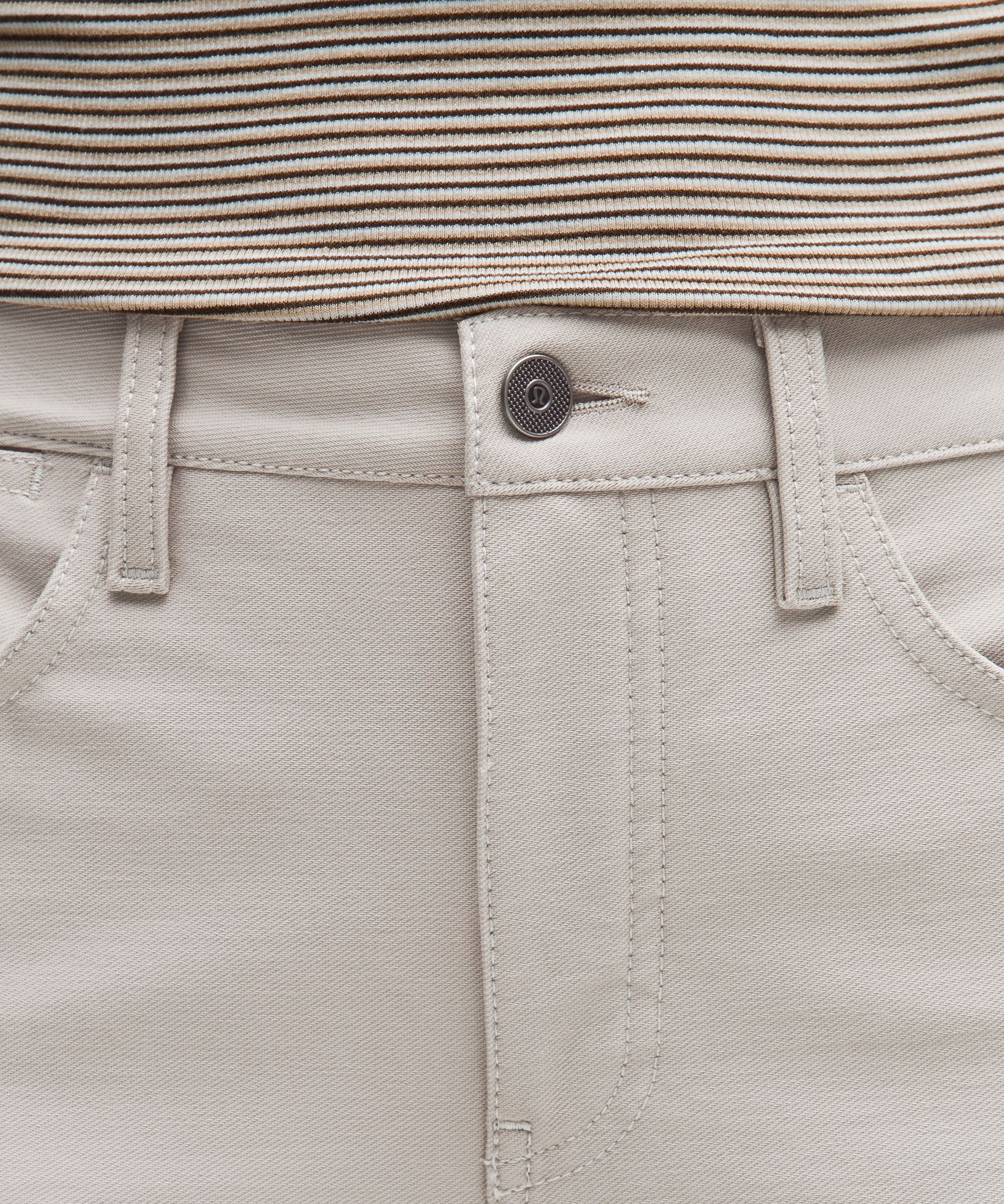 EasyFive High-Rise Subtle-Flare Pant *Regular