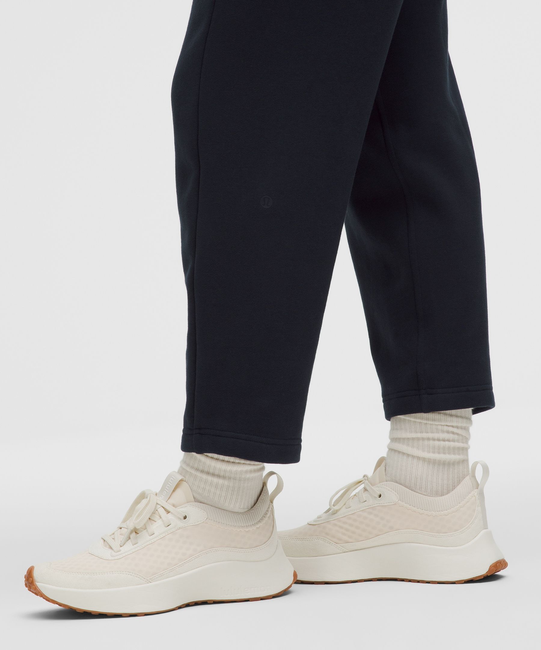 Lululemon Scuba Mid-rise Tapered Pant 7/8 Length