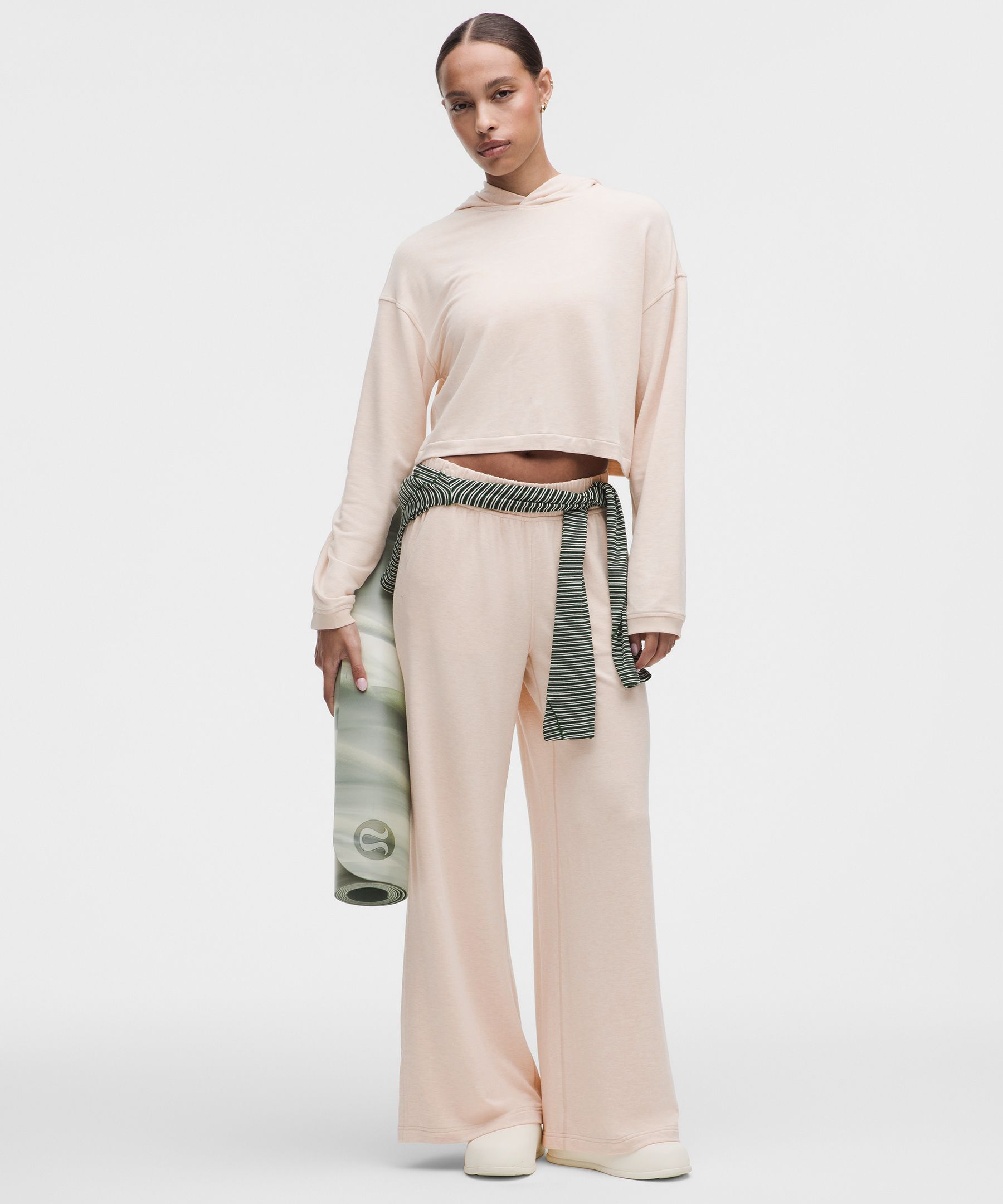 BeCalm Mid-Rise Wide-Leg Pant