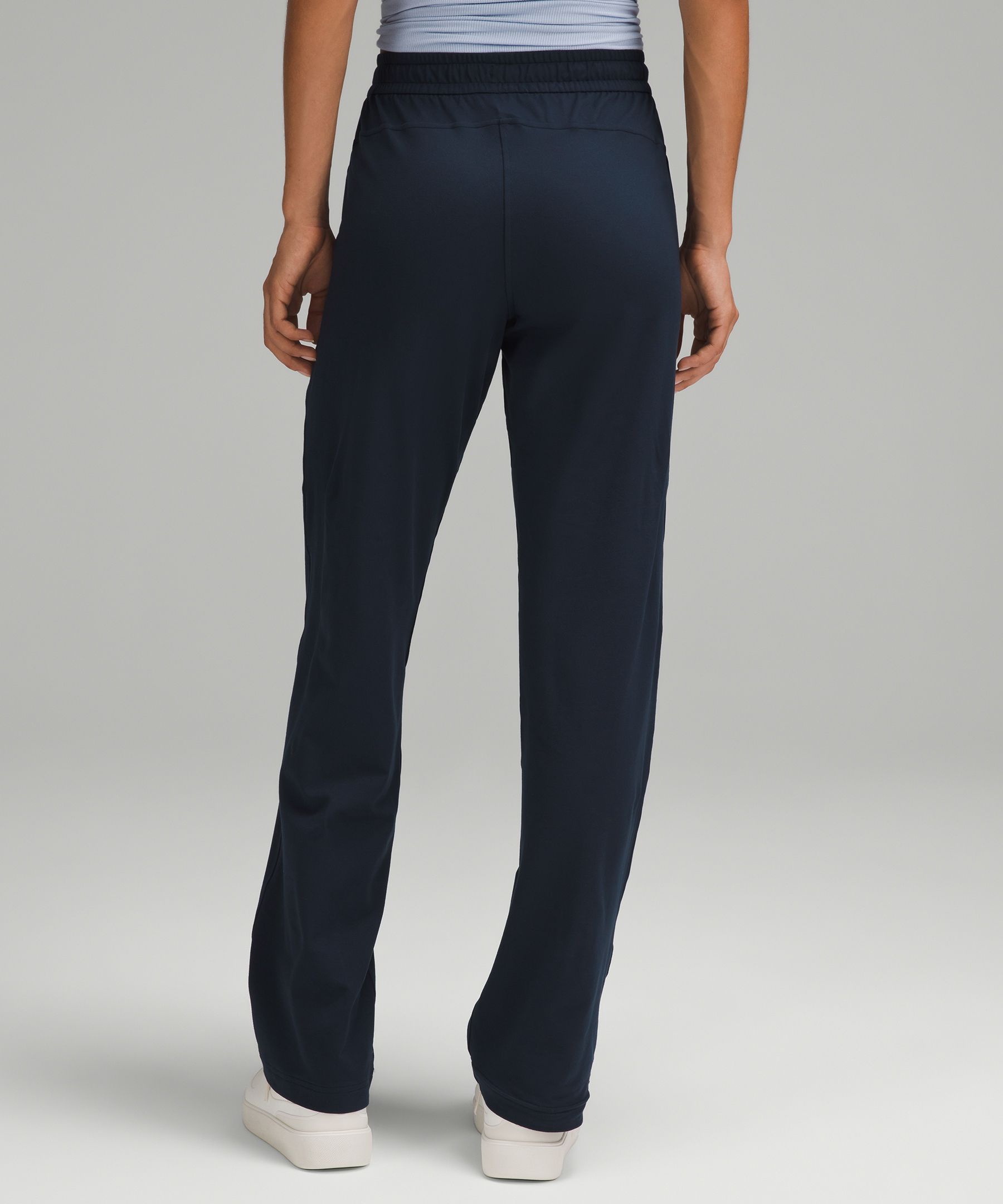 Lululemon straight leg pants hotsell