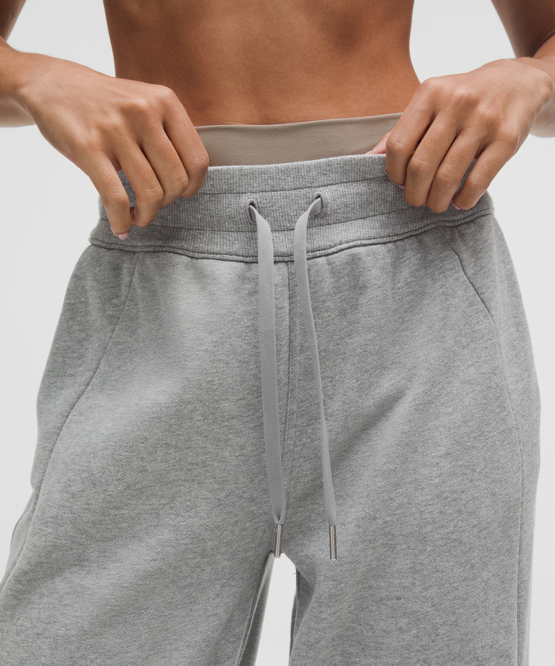 Lululemon Scuba Mid-rise Wide-leg Pant