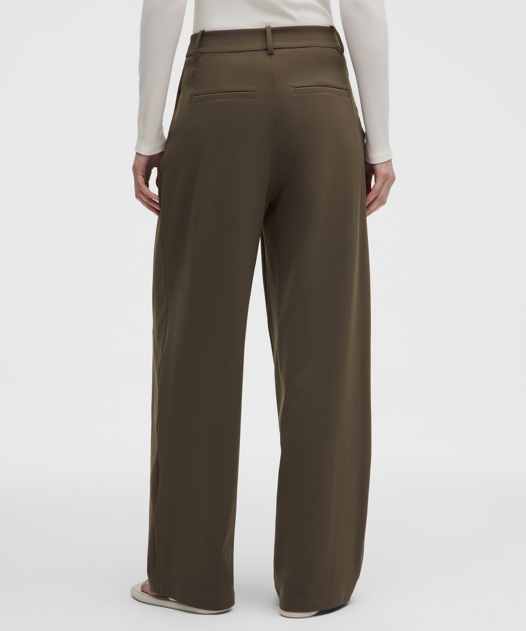Daydrift Hose mit geradem Bein und hohem Bund *Kurz