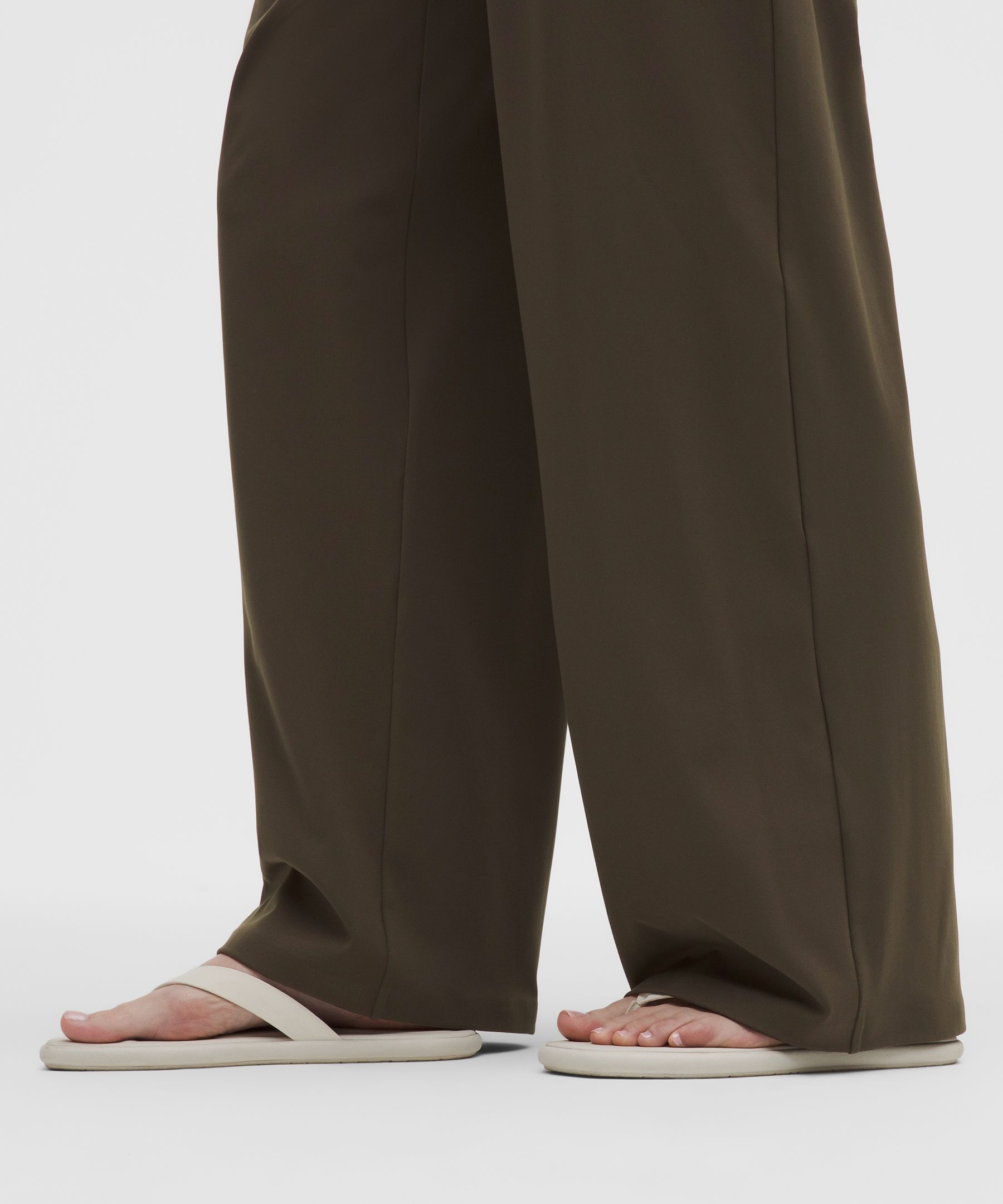 Daydrift Hose mit geradem Bein und hohem Bund *Kurz