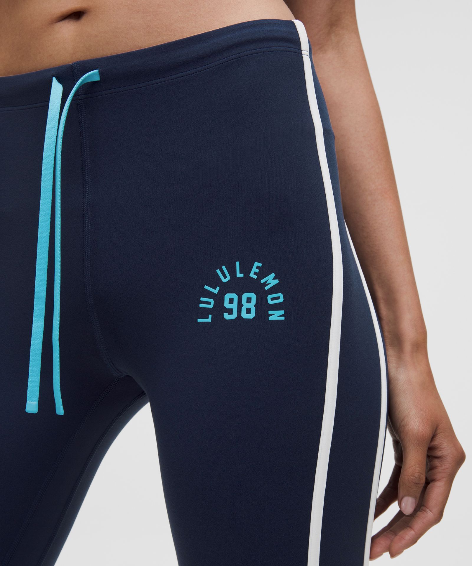 Lululemon Nulu Sporty Trim Mid-Rise Flared Pant — фото 7