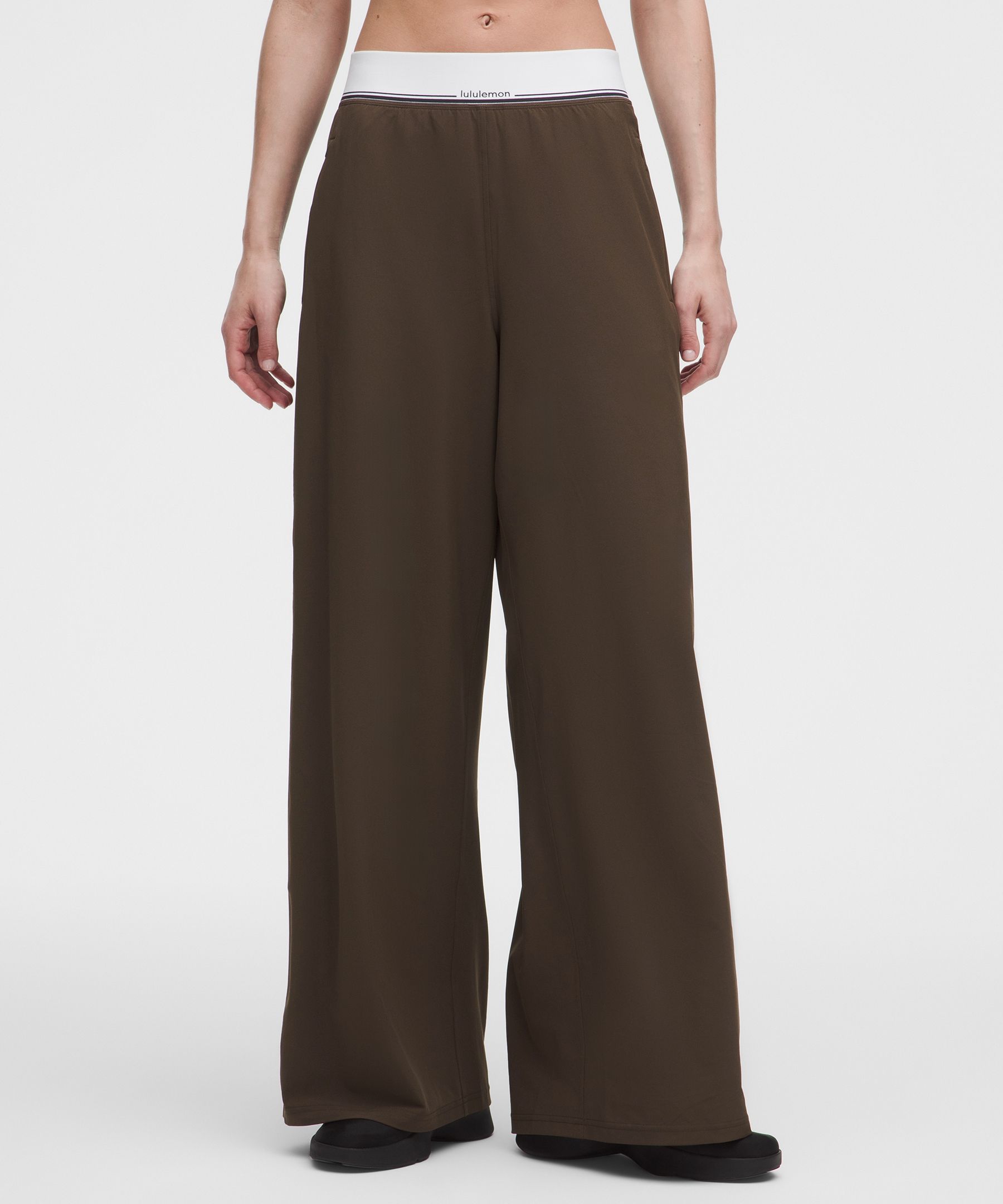 Swift High-Rise Wide-Leg Pant *Logo Waistband