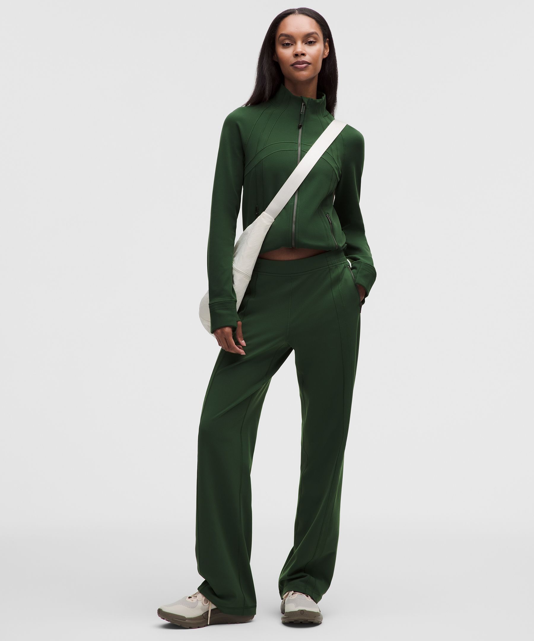 lululemon – Women’s Define Mid-Rise Track Pants Luon – Color Green – Size Small